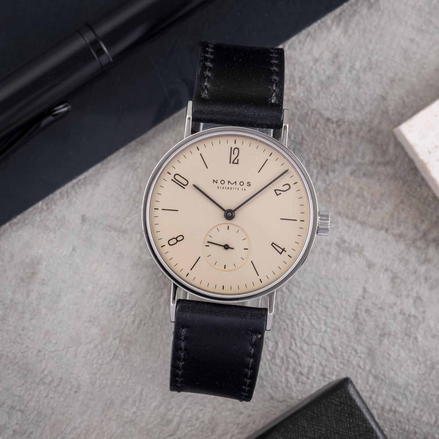NOMOS Tangente 101 - (1/8)