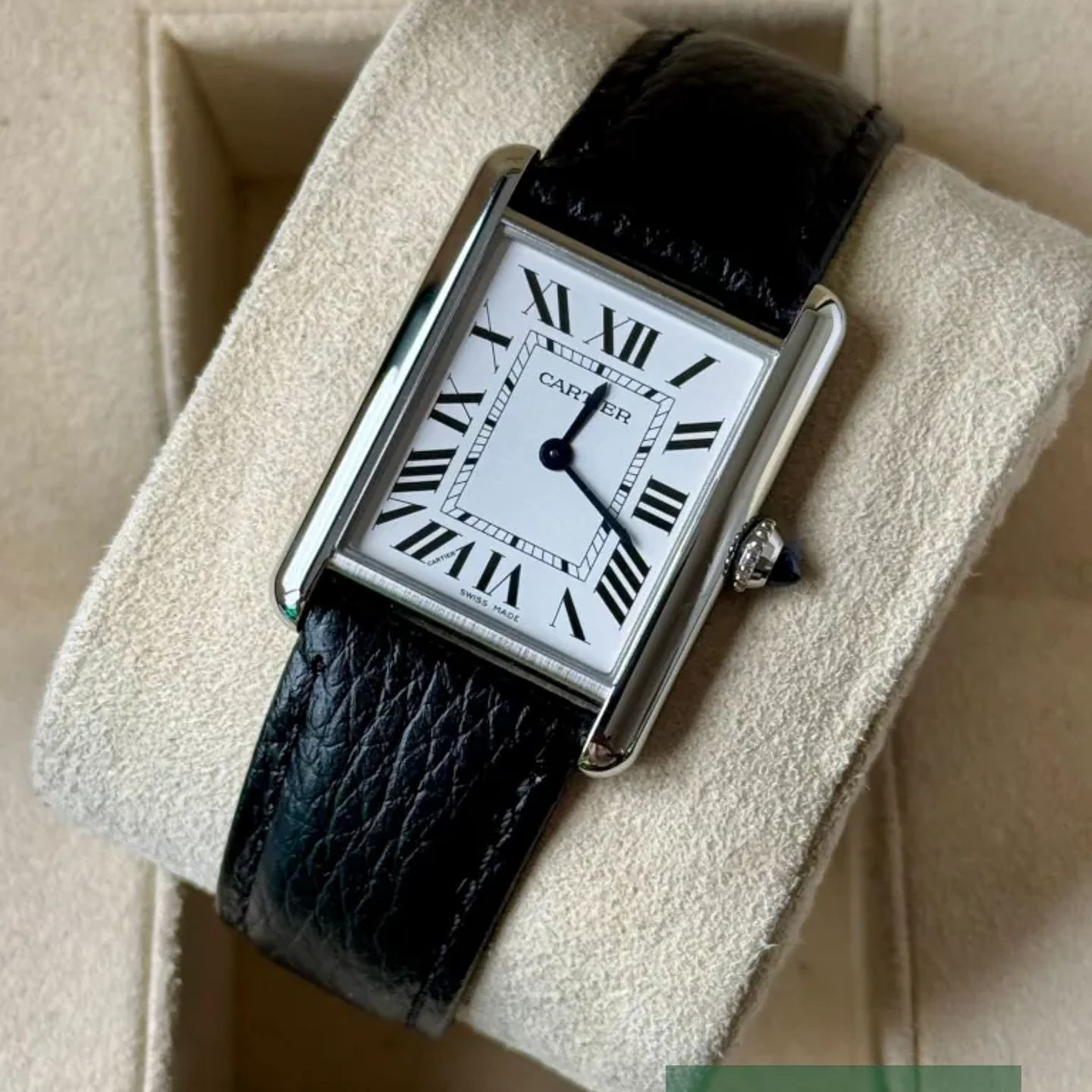 Cartier Tank WSTA0041 (2022) - Wit wijzerplaat 34mm Staal (3/7)