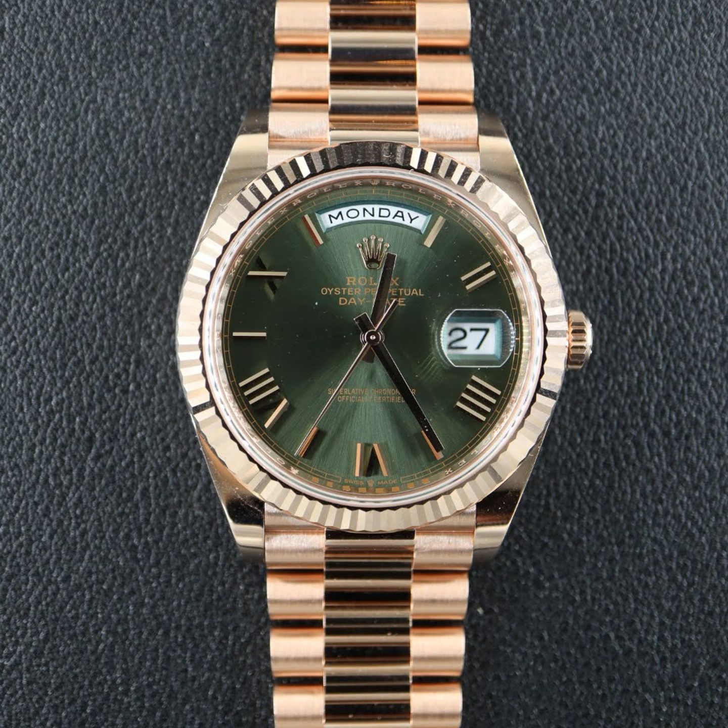 Rolex Day-Date 40 228235 (2022) - Green dial 40 mm Rose Gold case (1/6)