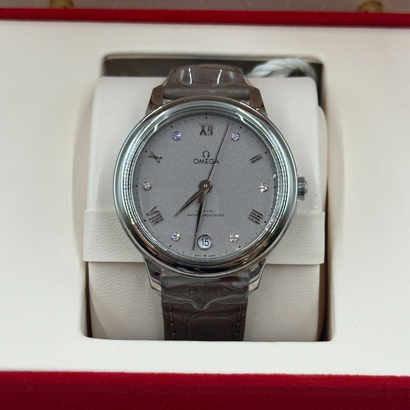 Omega De Ville 434.13.34.20.52.002 (2024) - Grey dial 34 mm Steel case (5/8)