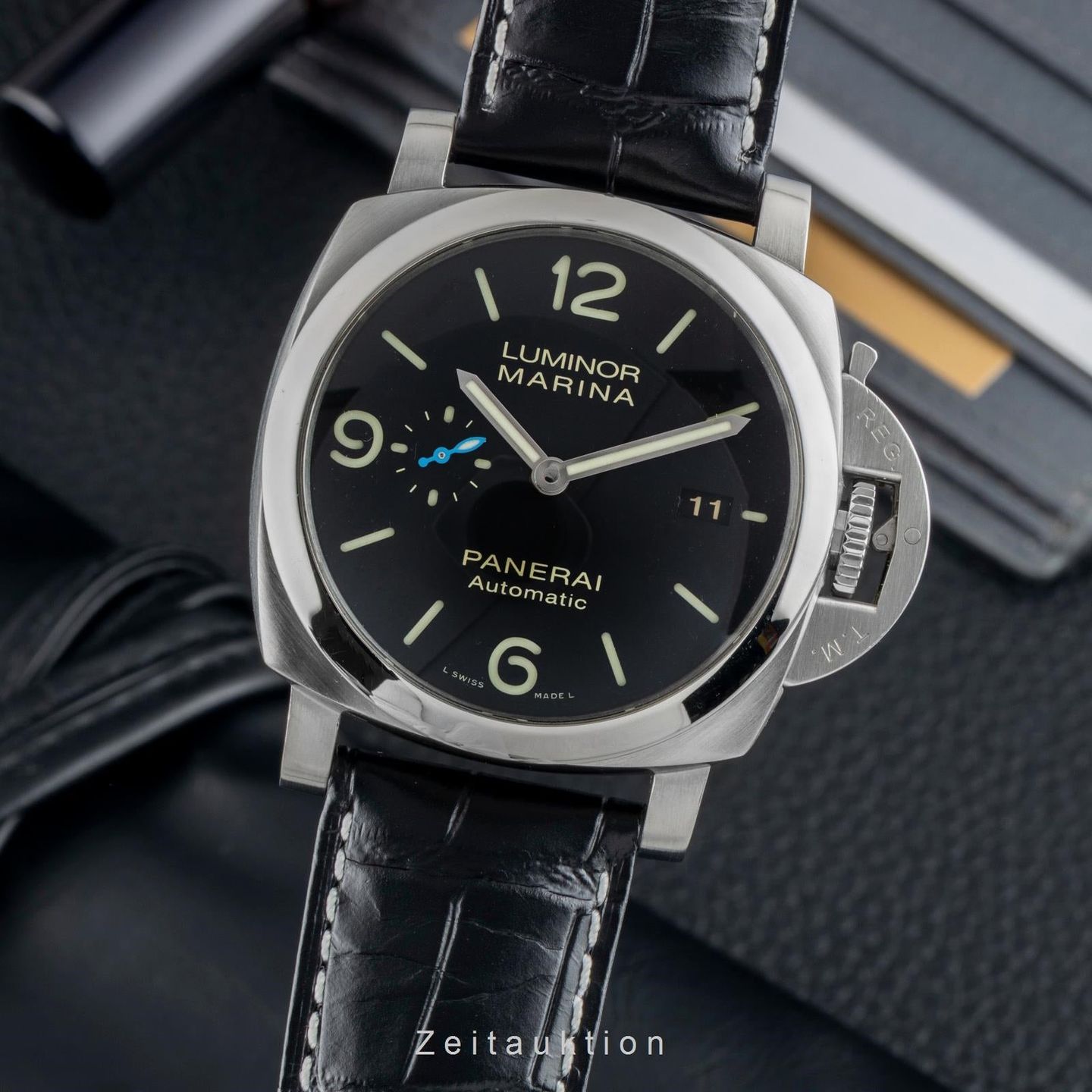 Panerai Luminor Marina 1950 3 Days Automatic PAM01312 (Onbekend (willekeurig serienummer)) - Zwart wijzerplaat 44mm Staal (1/8)