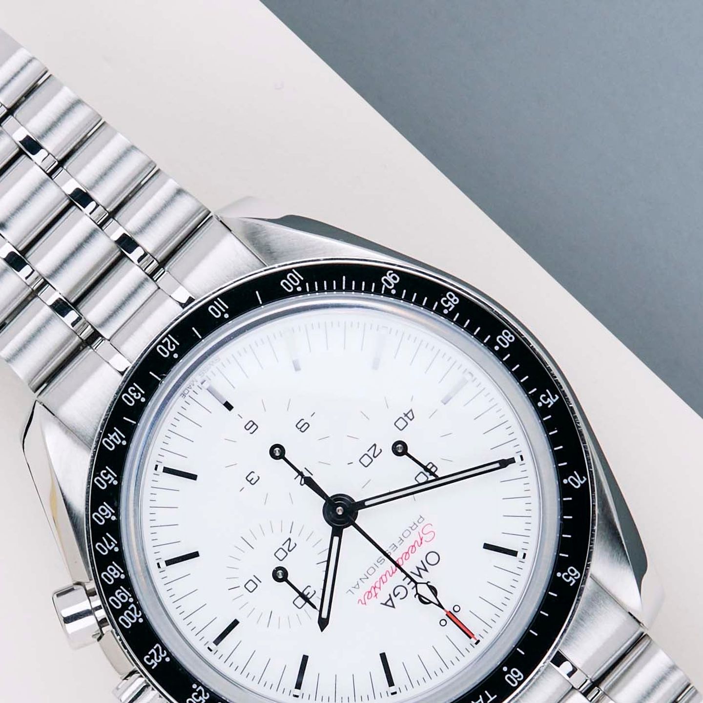 Omega Speedmaster Professional Moonwatch 310.30.42.50.04.001 - (4/8)