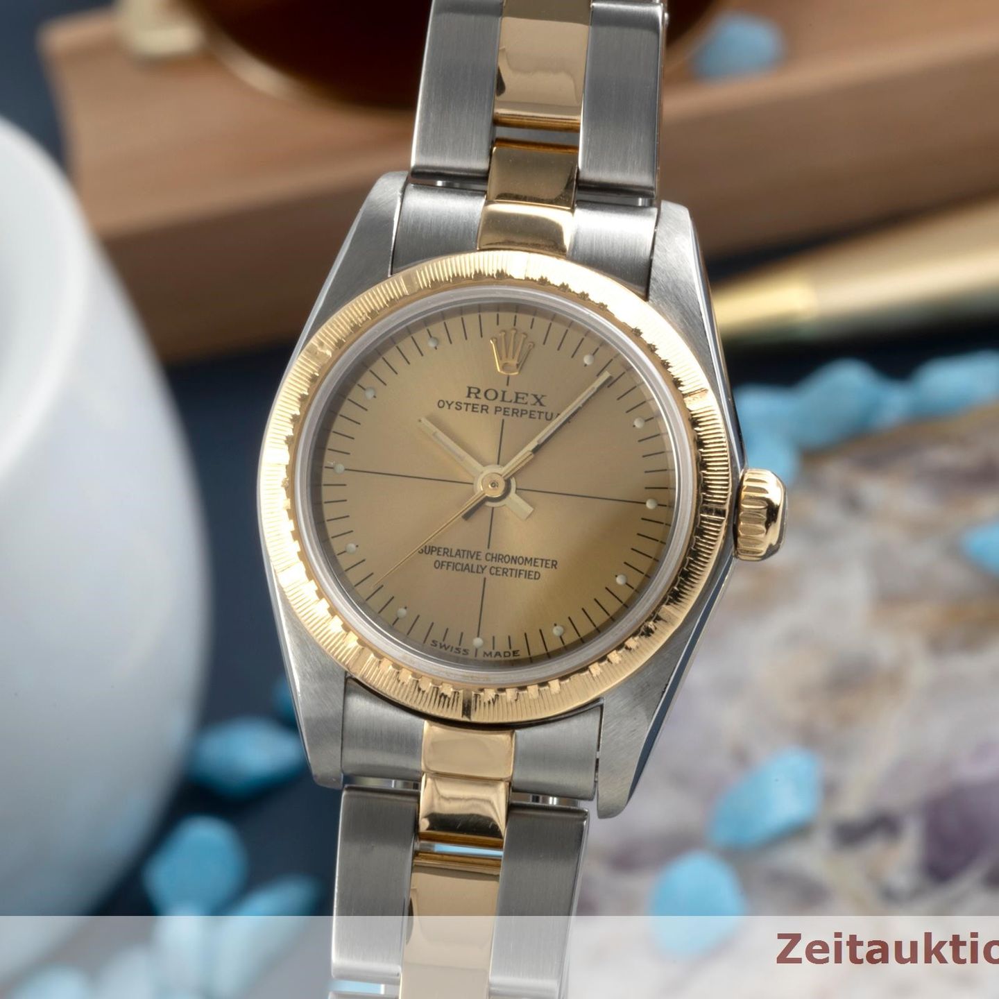 Rolex Oyster Perpetual 76243 (Unknown (random serial)) - Champagne dial 24 mm Gold/Steel case (3/8)