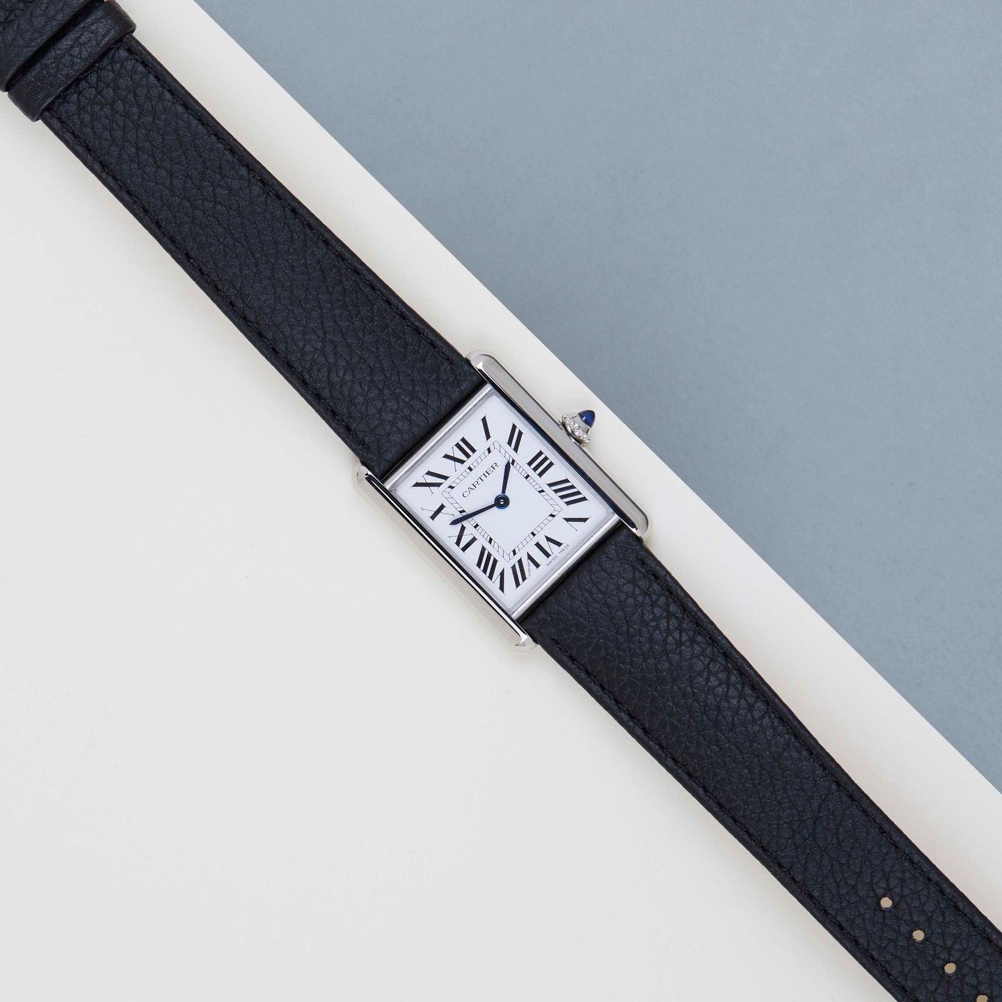 Cartier Tank WSTA0138 (2026) - Silver dial 34 mm Steel case (2/8)