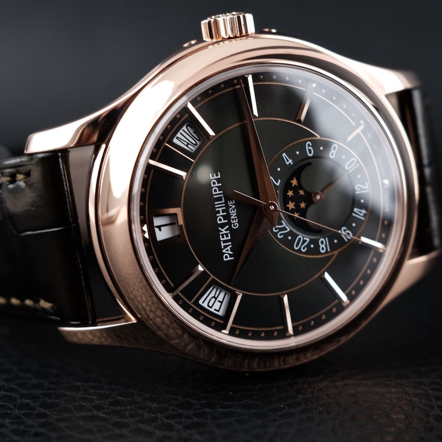 Patek Philippe Annual Calendar 5205R-011 (2025) - Green dial 40 mm Rose Gold case (5/8)