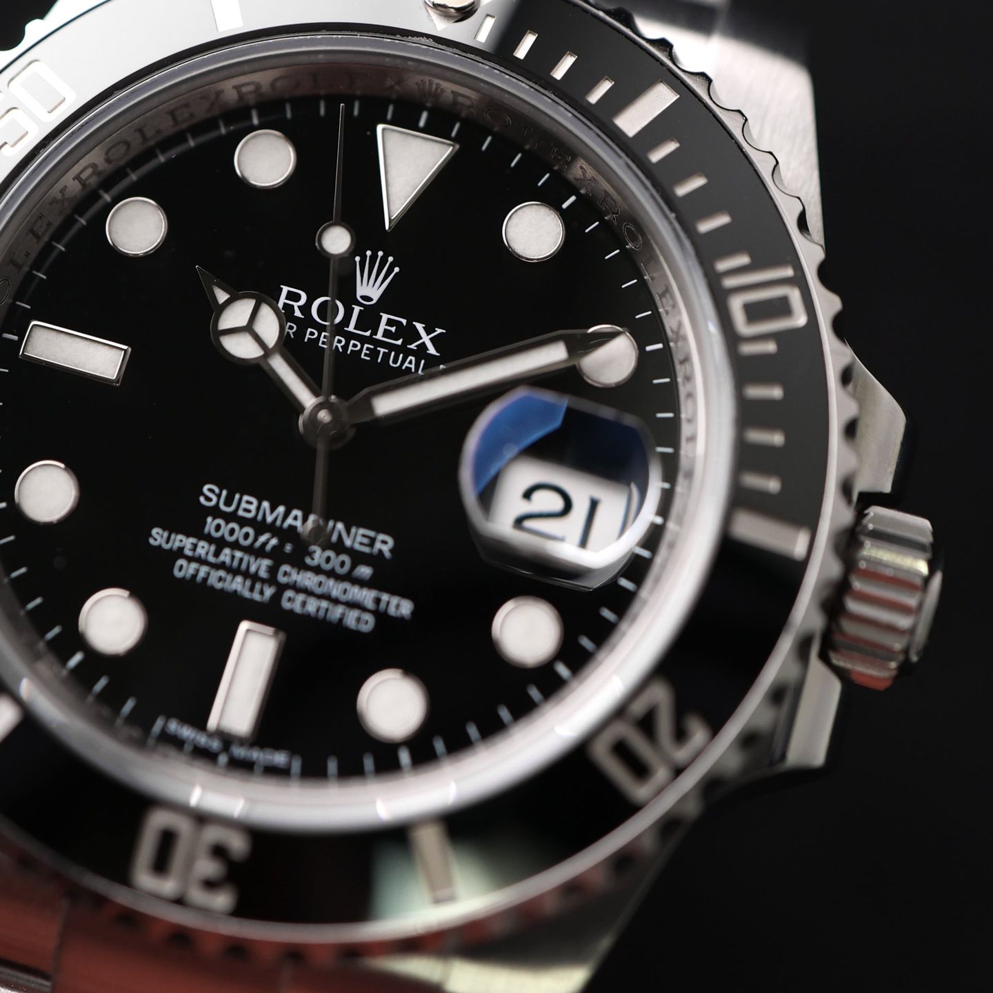 Rolex Submariner Date 116610LN - (2/3)