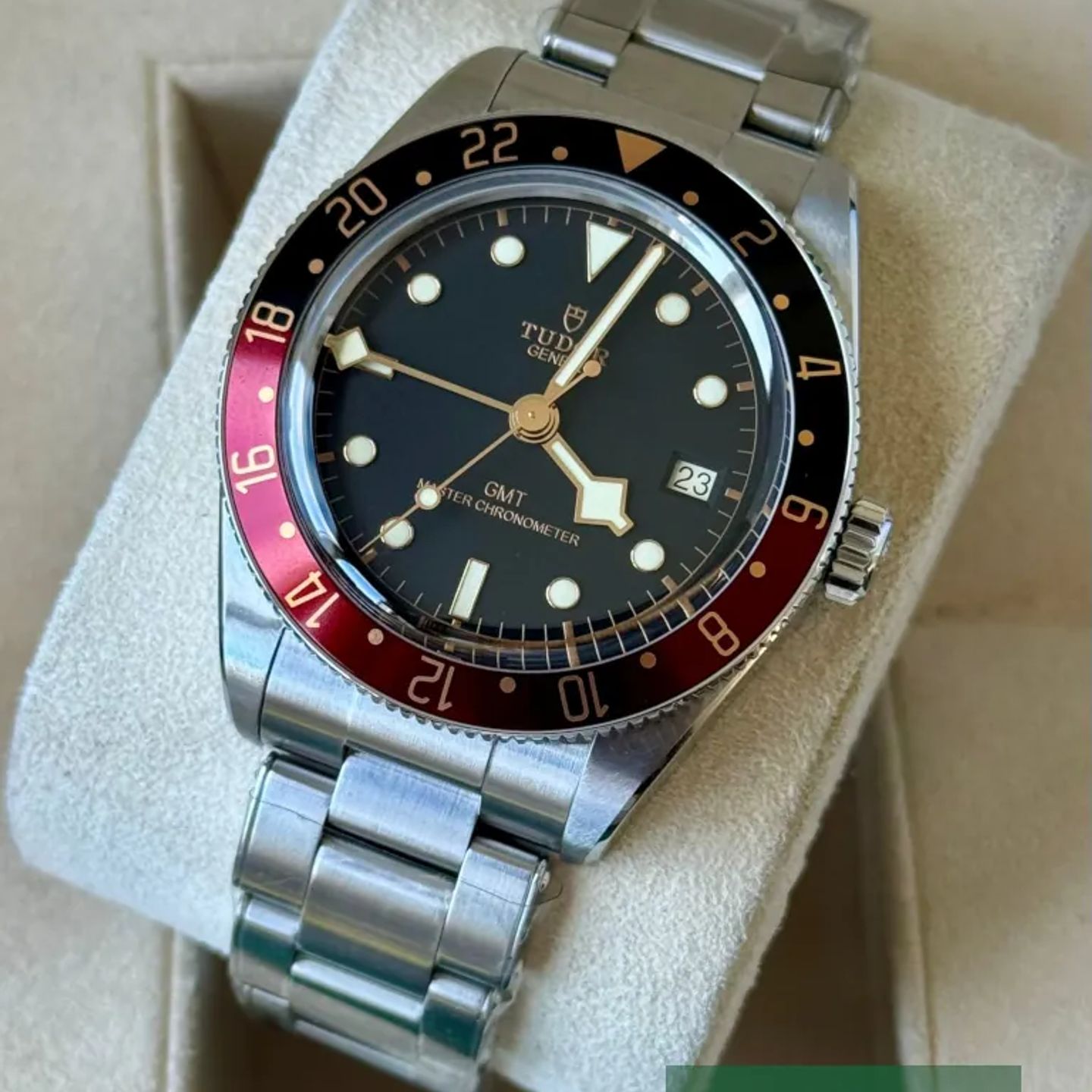 Tudor Black Bay Fifty-Eight 7939G1A0NRU (2025) - Black dial 39 mm Steel case (3/7)