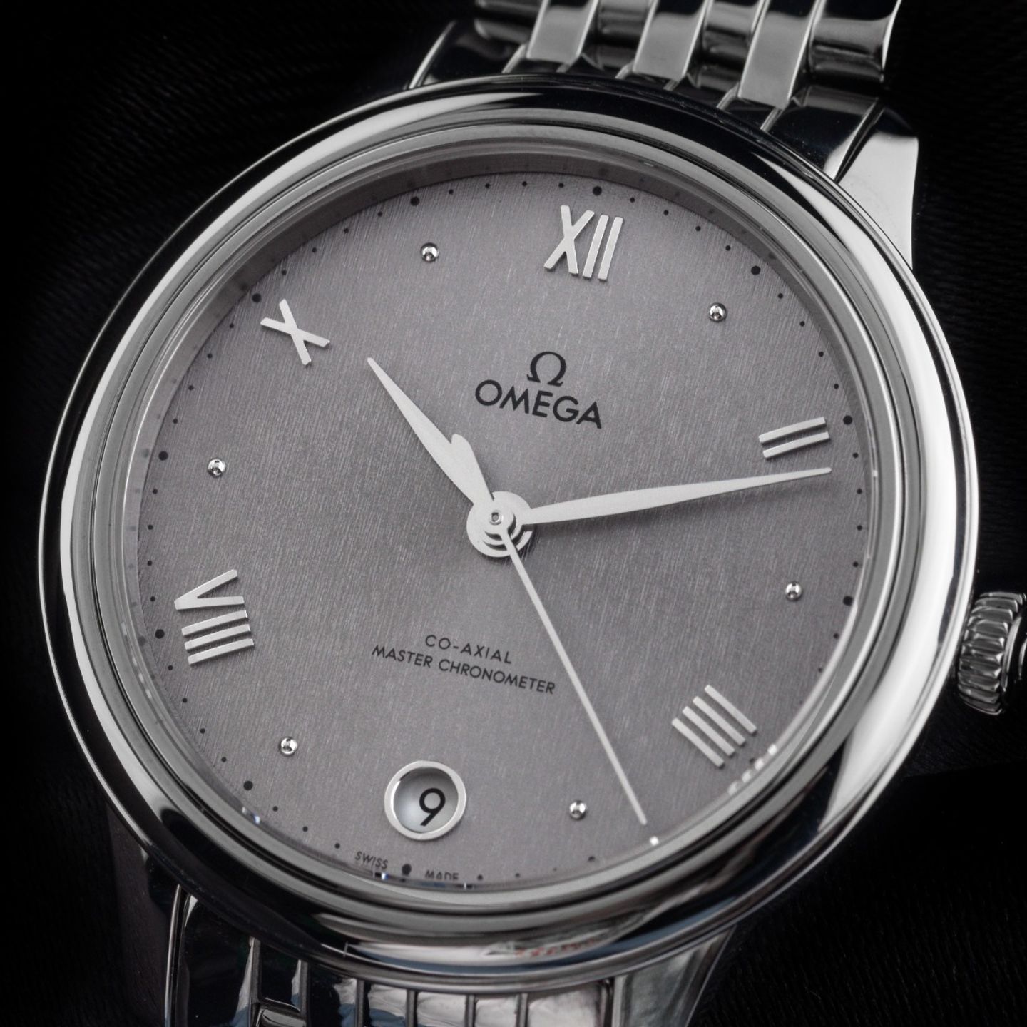 Omega De Ville 434.10.34.20.03.001 (2026) - Purple dial 34 mm Steel case (3/8)