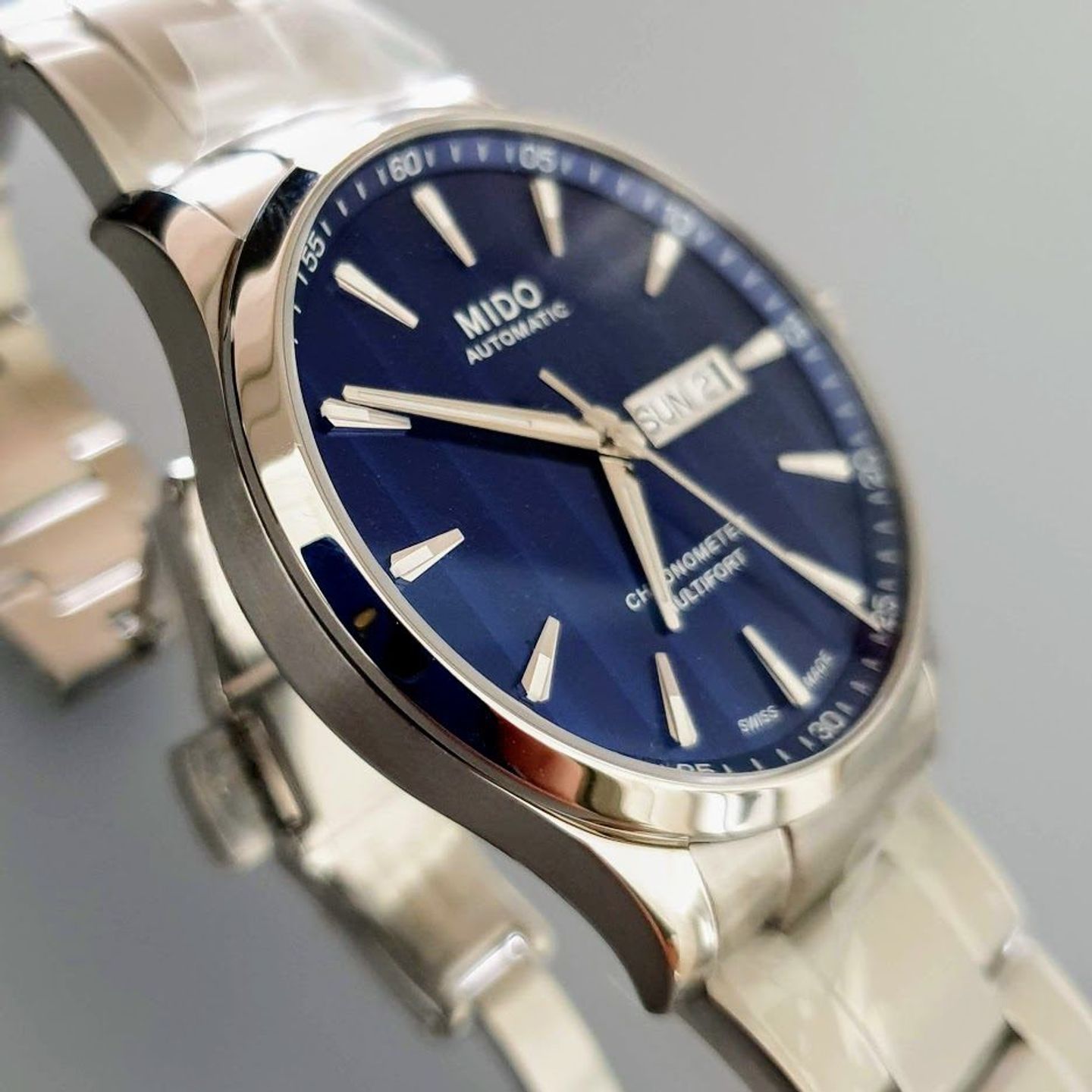 Mido Multifort M038.431.11.041.00 (2025) - Blue dial 42 mm Steel case (4/8)