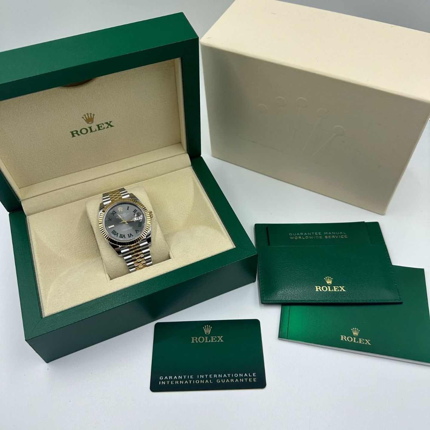 Rolex Datejust 41 126333 (2024) - Grey dial 41 mm Gold/Steel case (2/8)