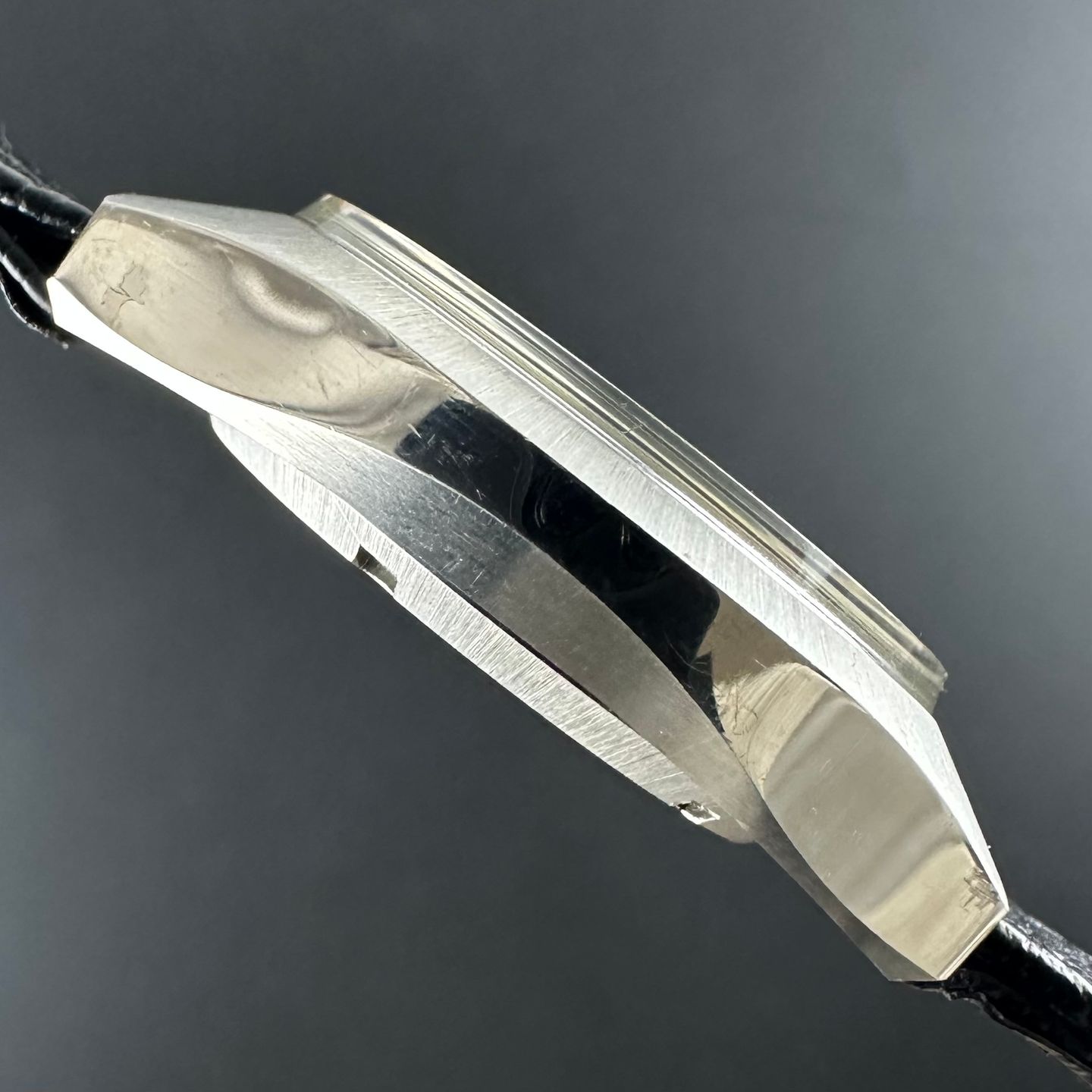 Omega Genève 198.021 - (6/8)