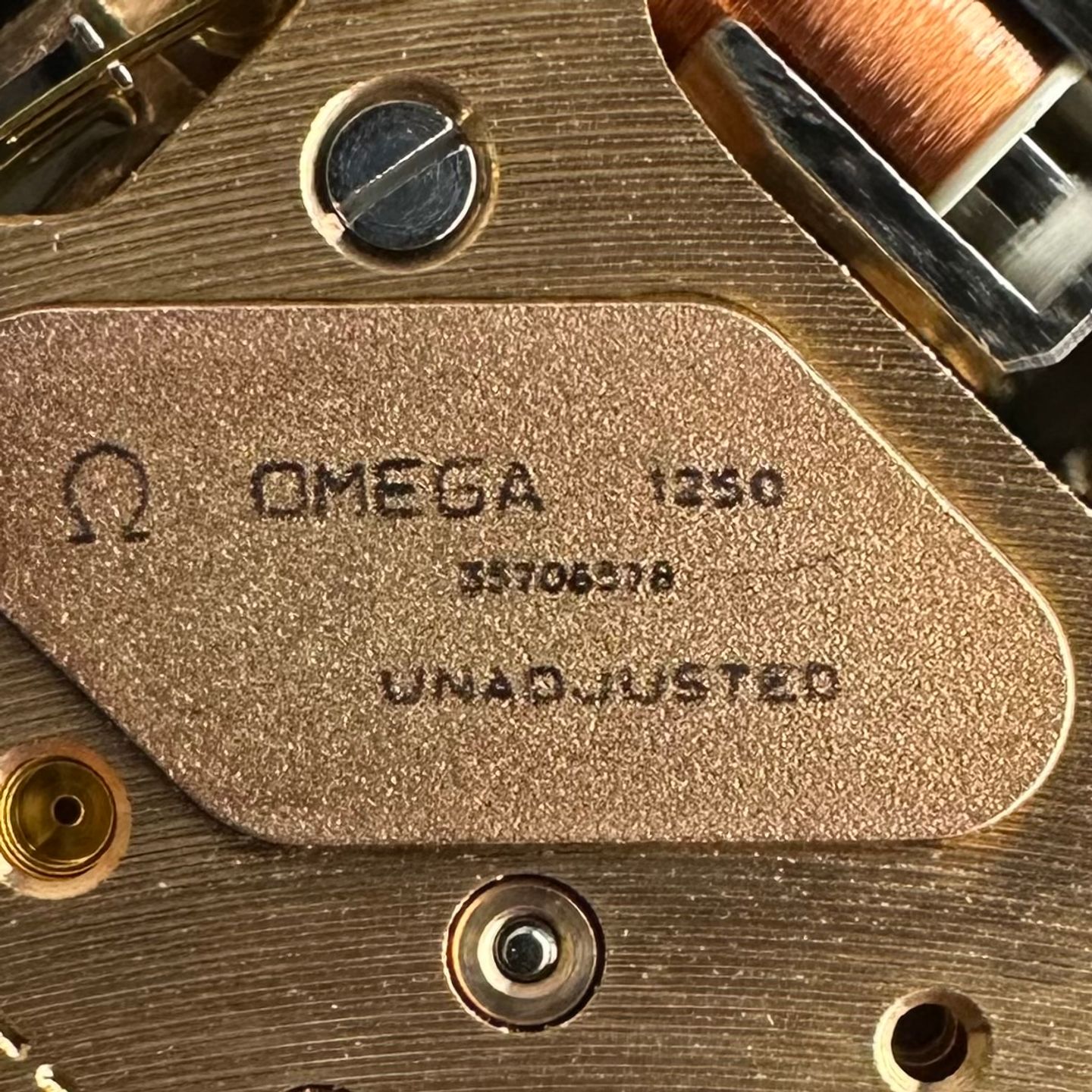 Omega Genève 198.021 - (4/8)