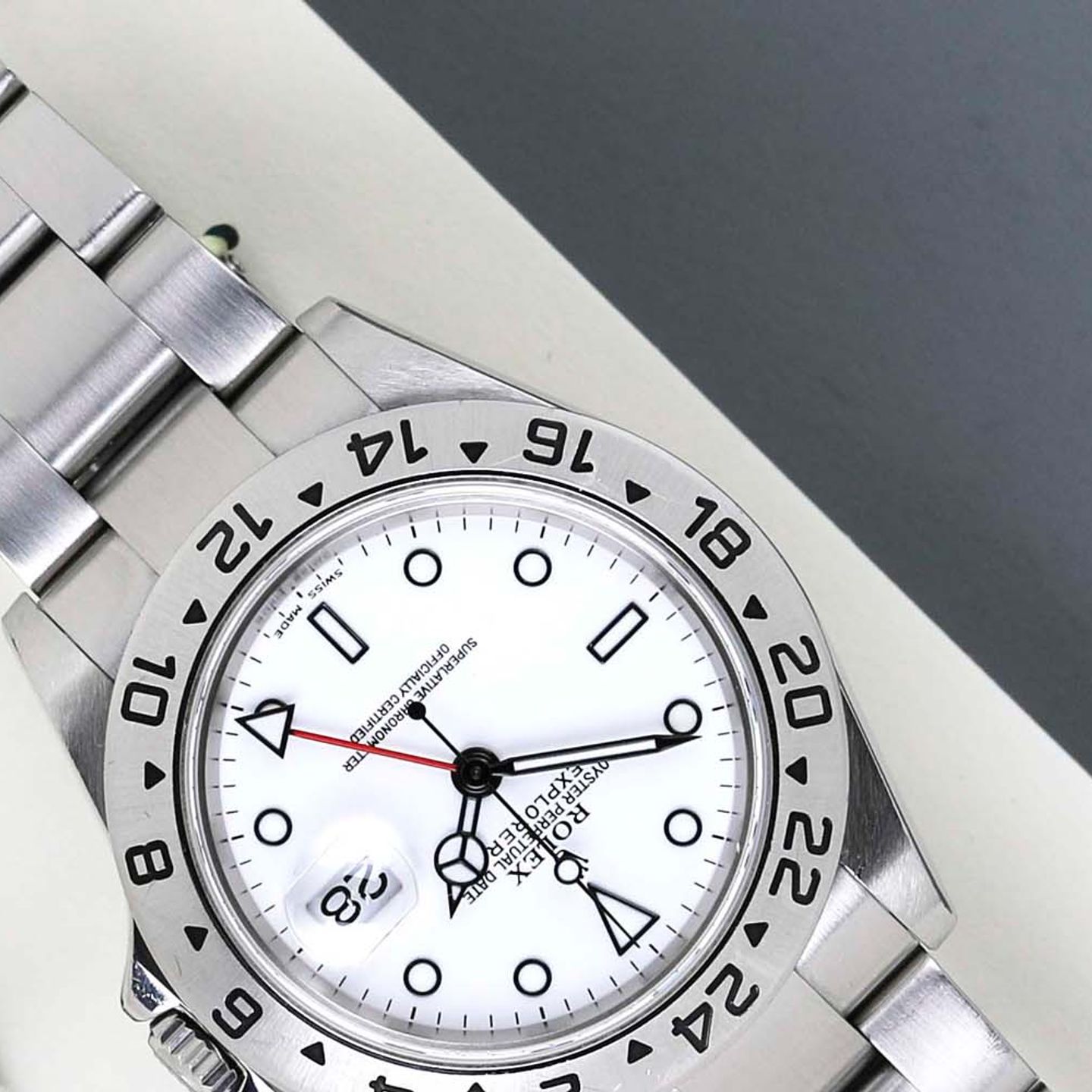 Rolex Explorer II 16570 (2007) - 40mm Staal (4/8)