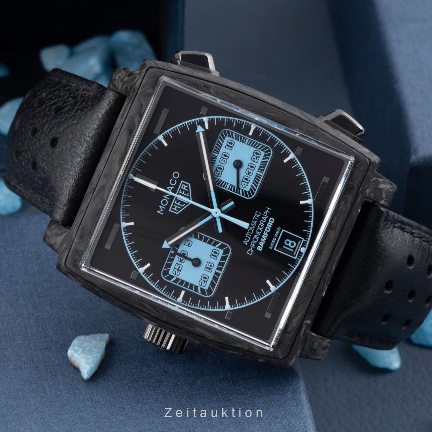 TAG Heuer Monaco CAW2190.FC6437 (Unknown (random serial)) - Black dial 39 mm Carbon case (2/8)