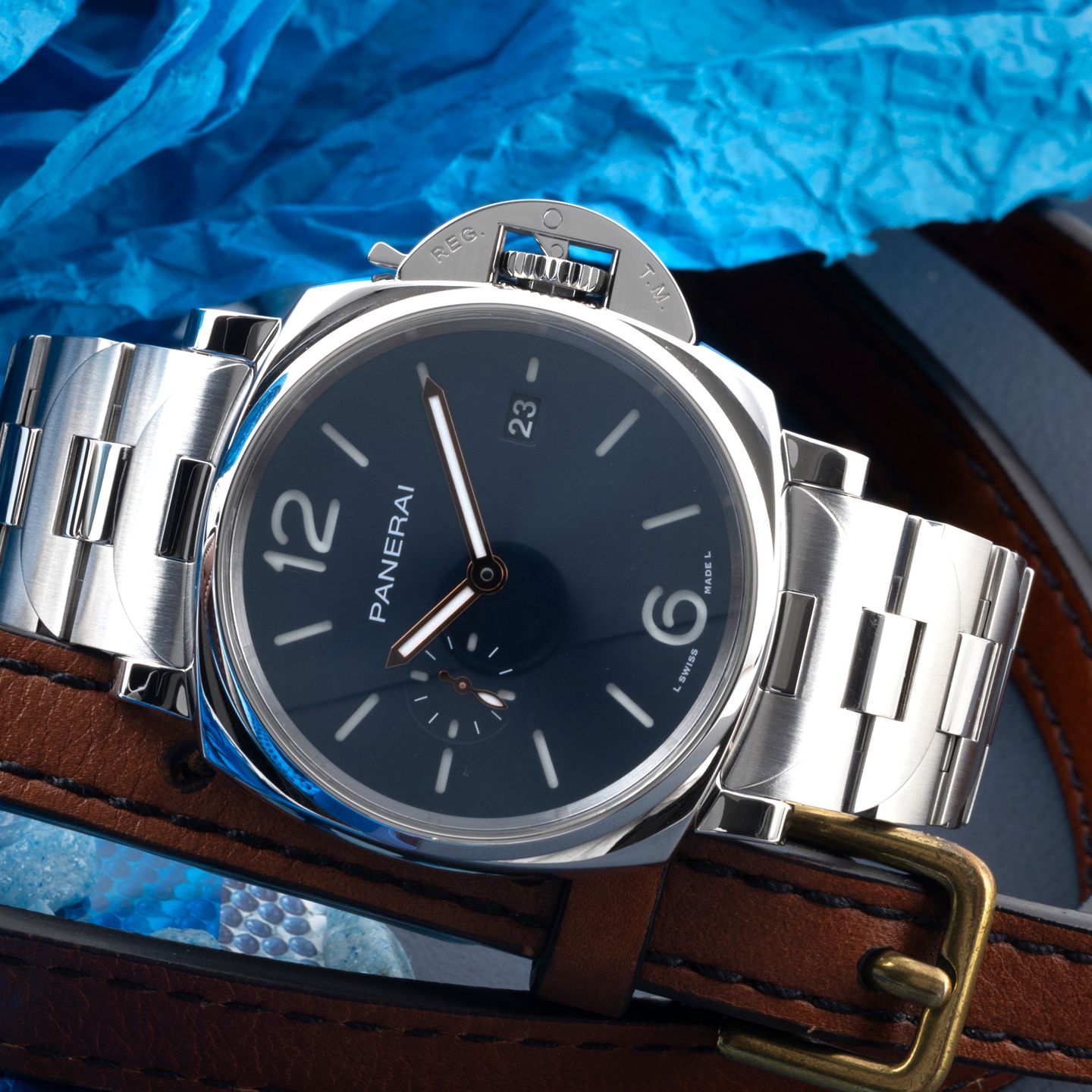 Panerai Luminor Due PAM01124 (Onbekend (willekeurig serienummer)) - Blauw wijzerplaat 42mm Staal (2/8)