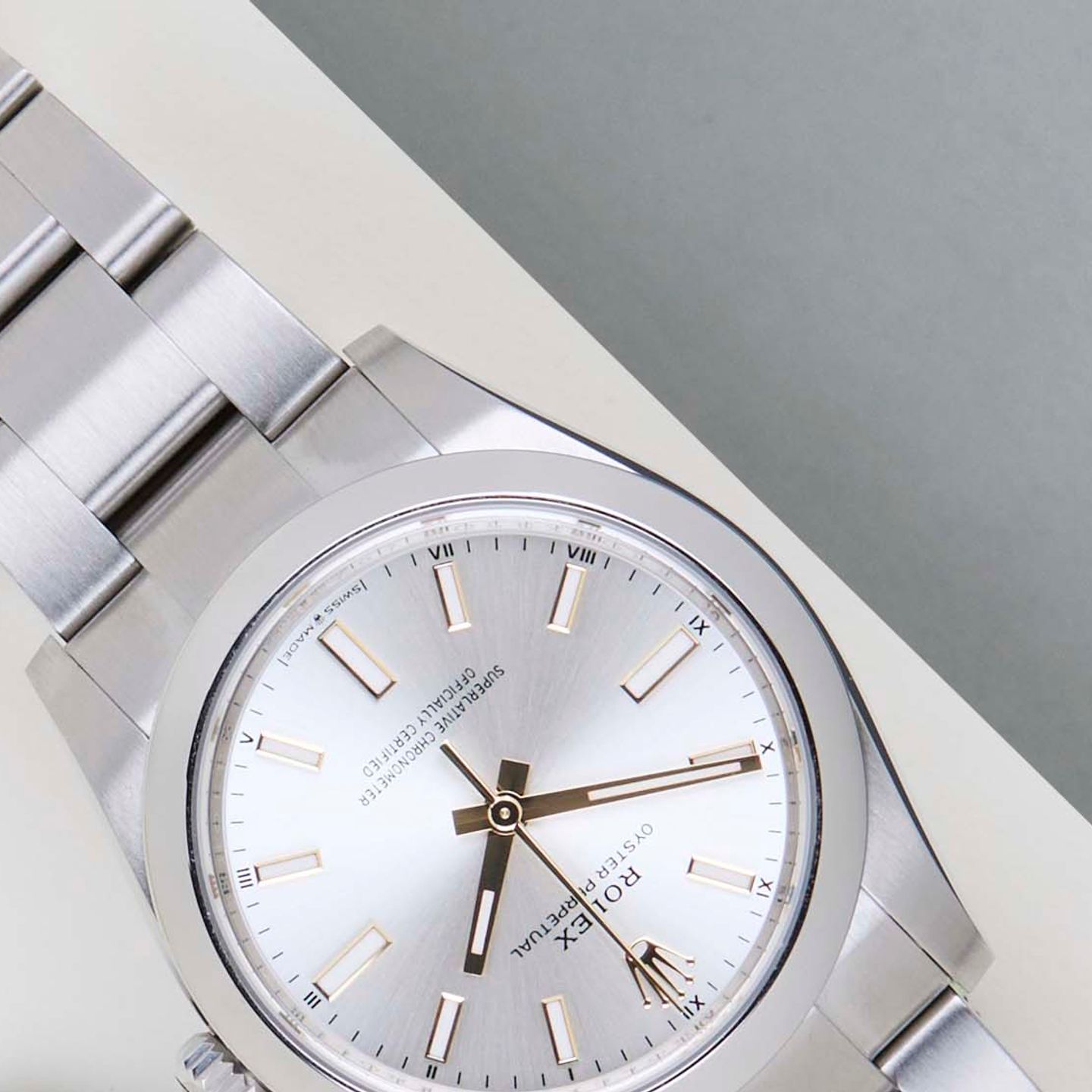 Rolex Oyster Perpetual 34 124200 (2025) - 34mm Staal (4/8)