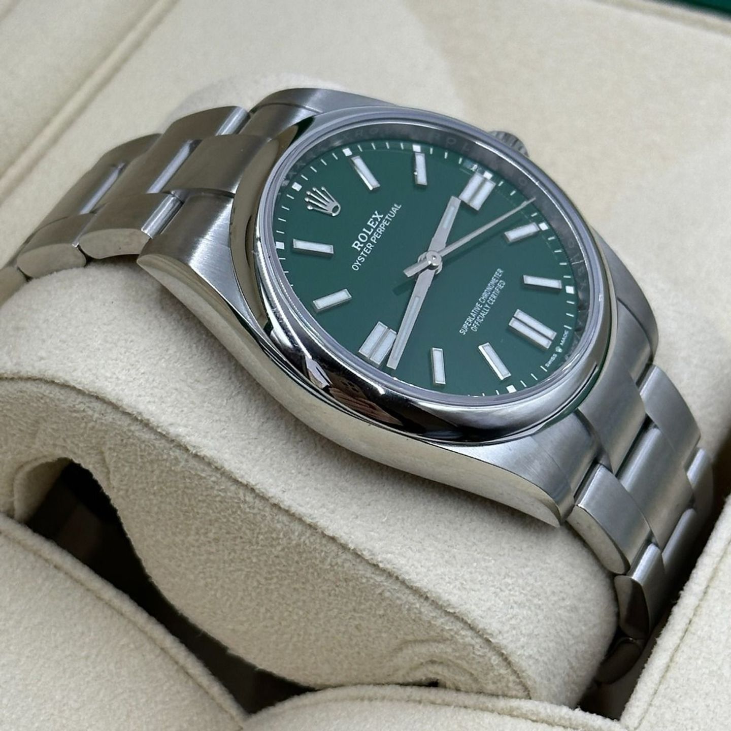 Rolex Oyster Perpetual 41 124300 (2024) - Groen wijzerplaat 41mm Staal (7/8)