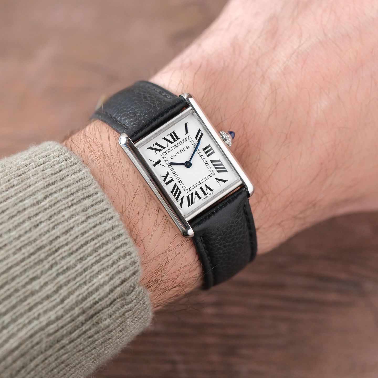 Cartier Tank WSTA0041 (2021) - White dial 34 mm Steel case (2/10)