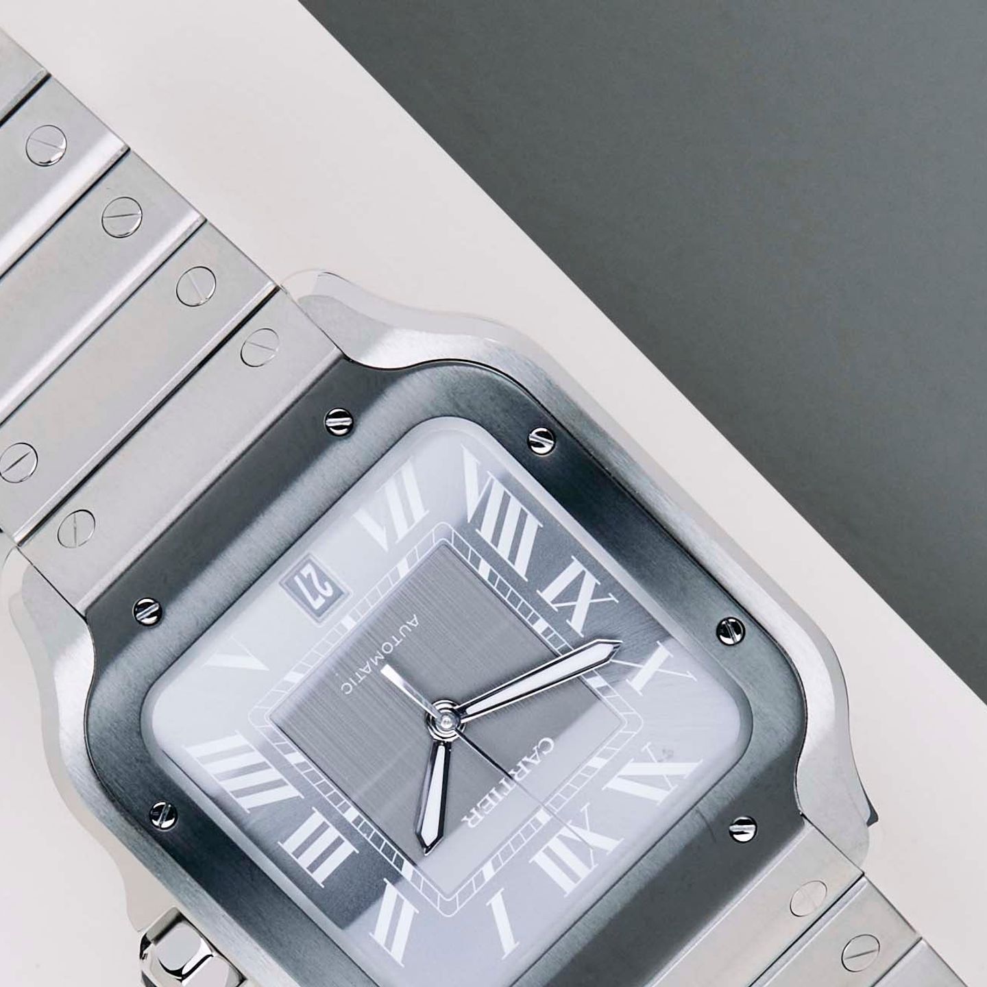Cartier Santos WSSA0037 (2026) - Grey dial 40 mm Steel case (4/8)
