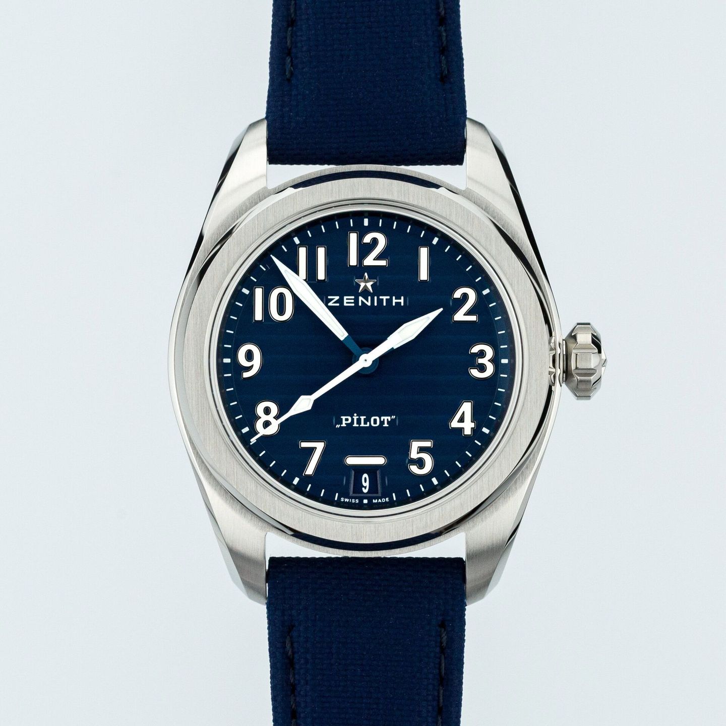 Zenith Pilot 03.4000.3620/51.I003 (2024) - Blauw wijzerplaat 40mm Staal (1/7)