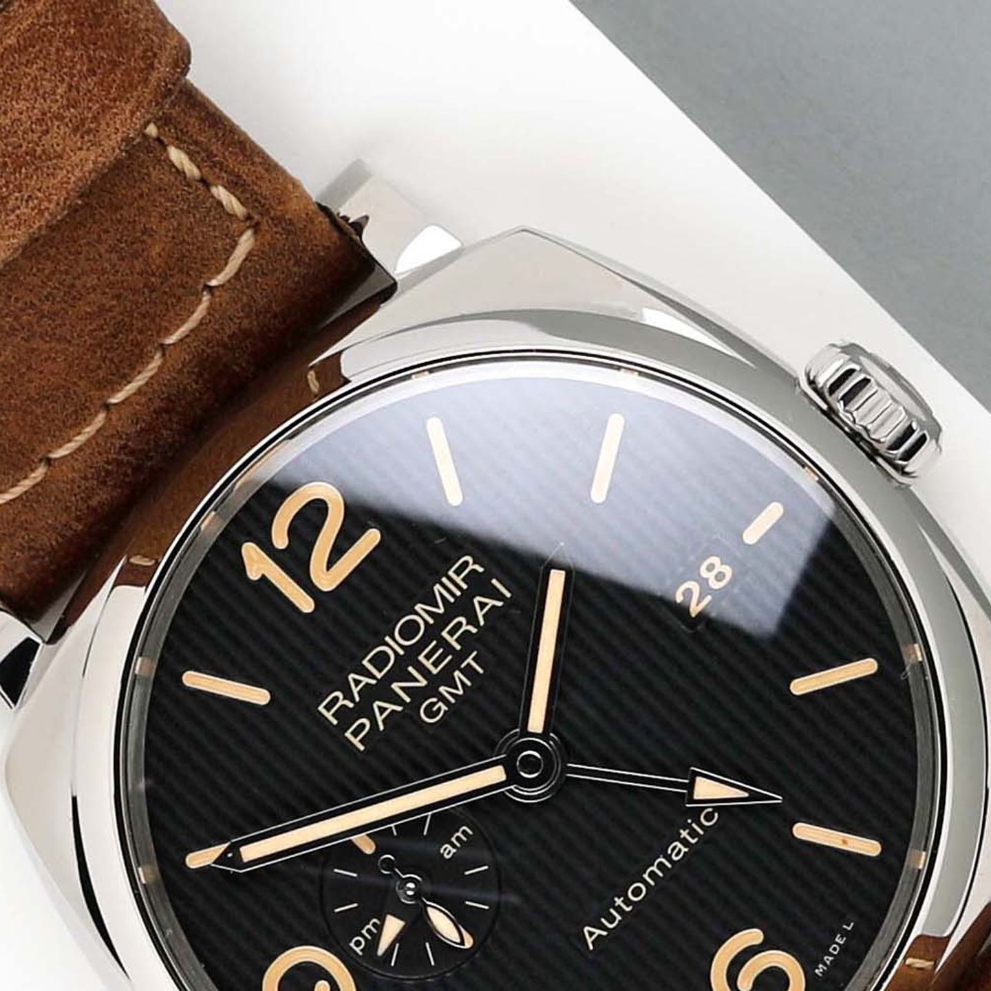 Panerai Radiomir 1940 3 Days Automatic PAM00657 (2019) - Black dial 45 mm Steel case (3/8)