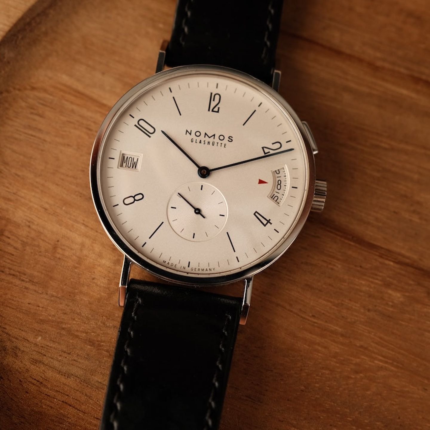 NOMOS Tangomat GMT 635 - (6/8)