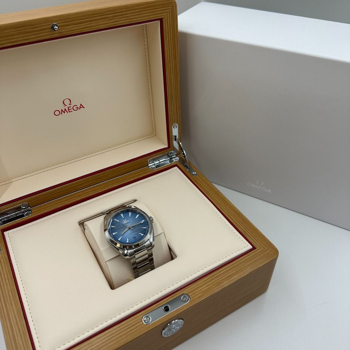 Omega Seamaster Aqua Terra 220.10.41.21.03.005 - (2/8)