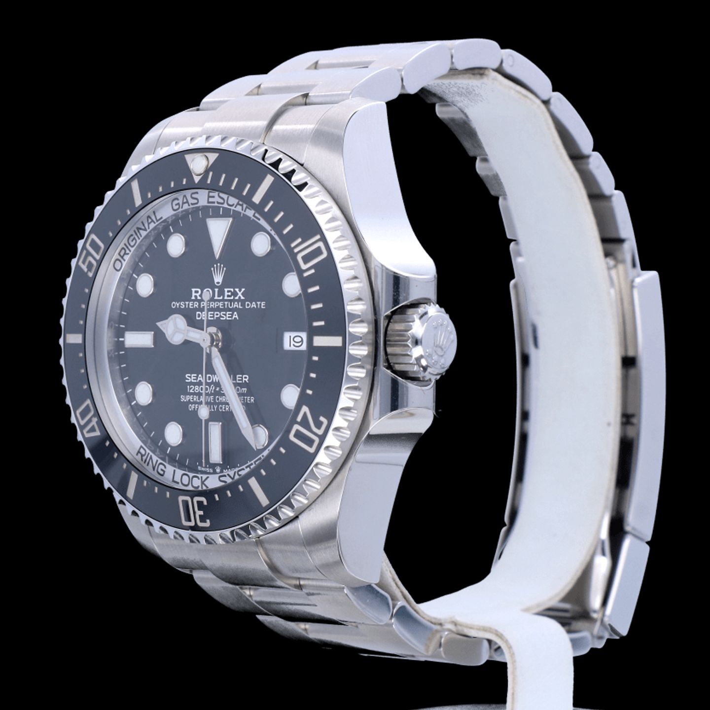 Rolex Sea-Dweller Deepsea 126660 (2022) - Black dial 44 mm Steel case (3/8)