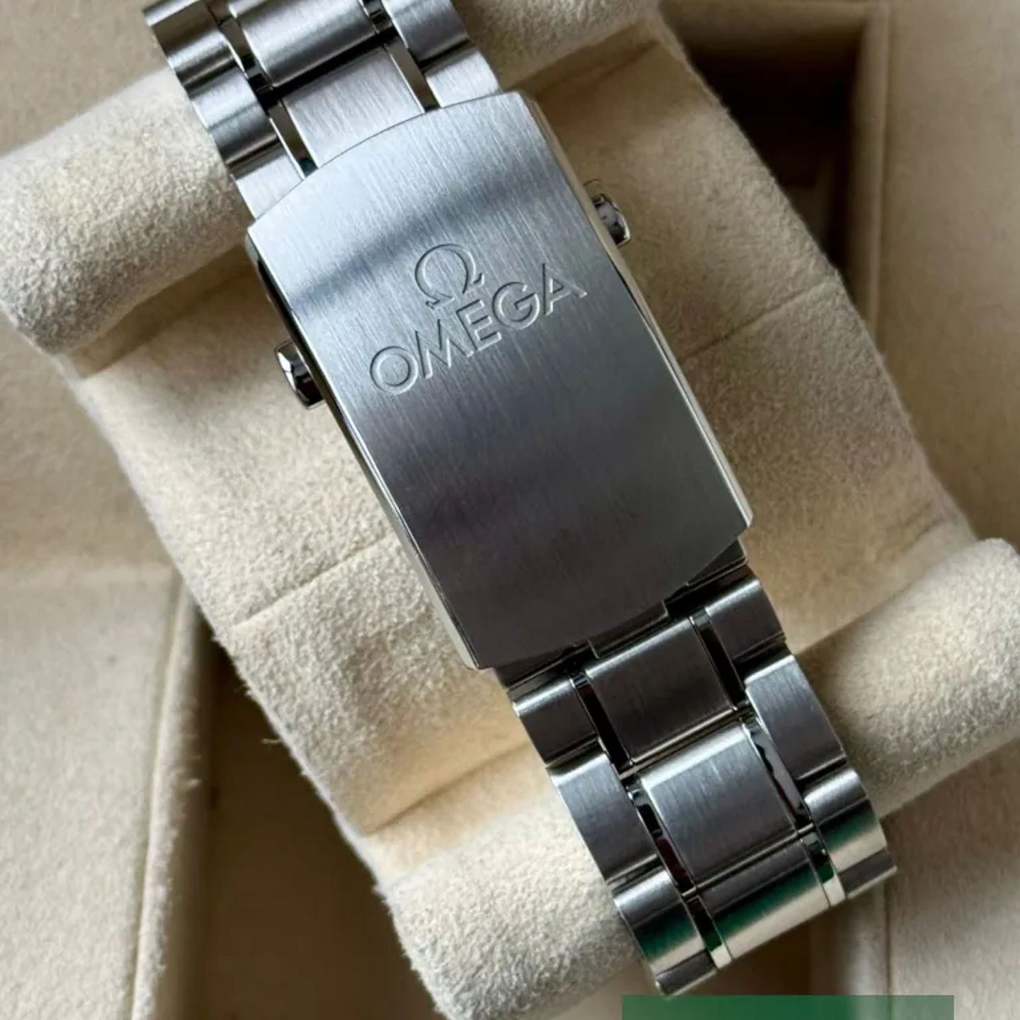 Omega Speedmaster Moonphase 304.30.44.52.01.001 - (6/7)