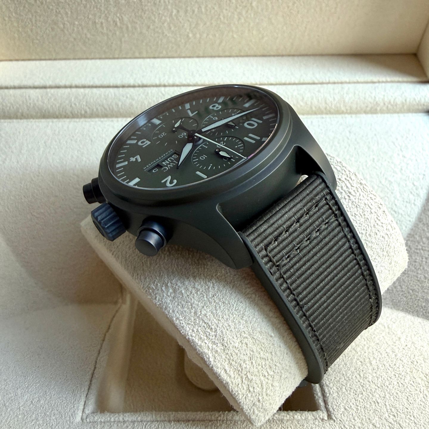 IWC Pilot IW389106 - (3/7)