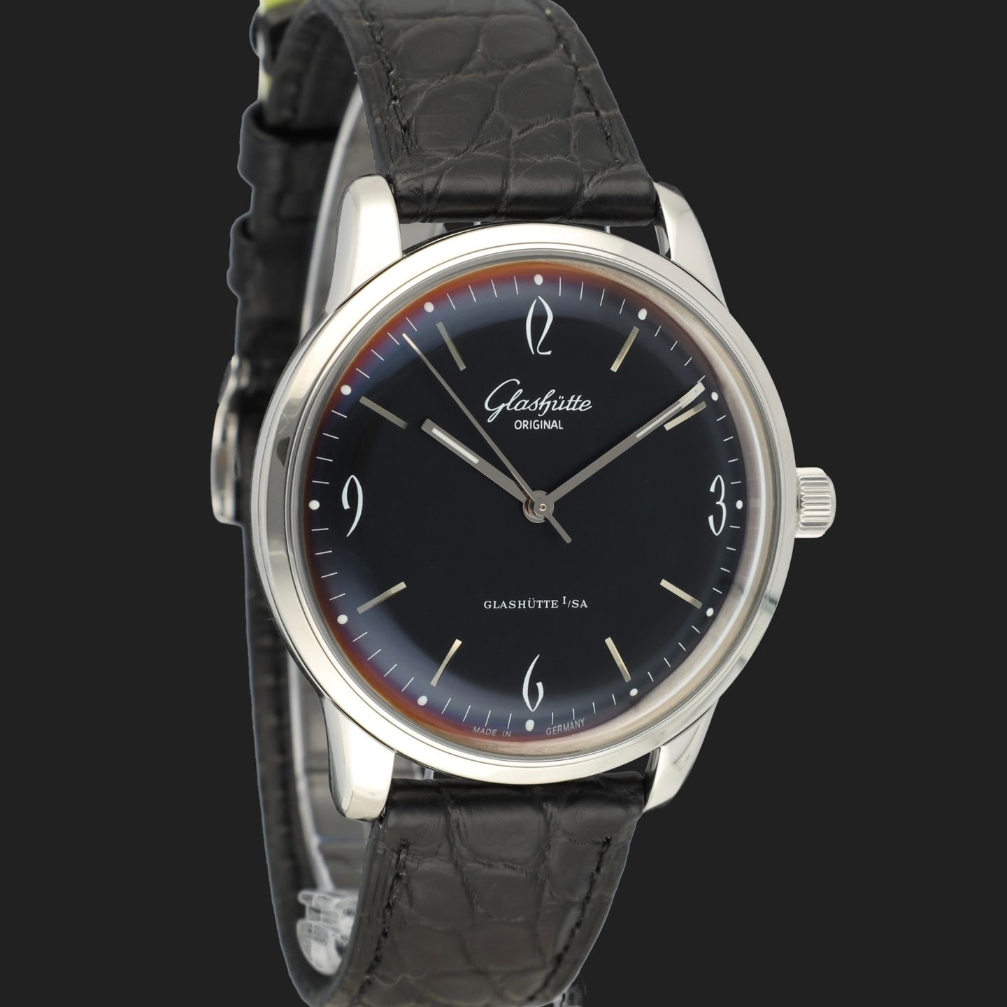Glashütte Original Sixties 1-39-52-04-02-04 (2023) - Zwart wijzerplaat 39mm Staal (4/8)