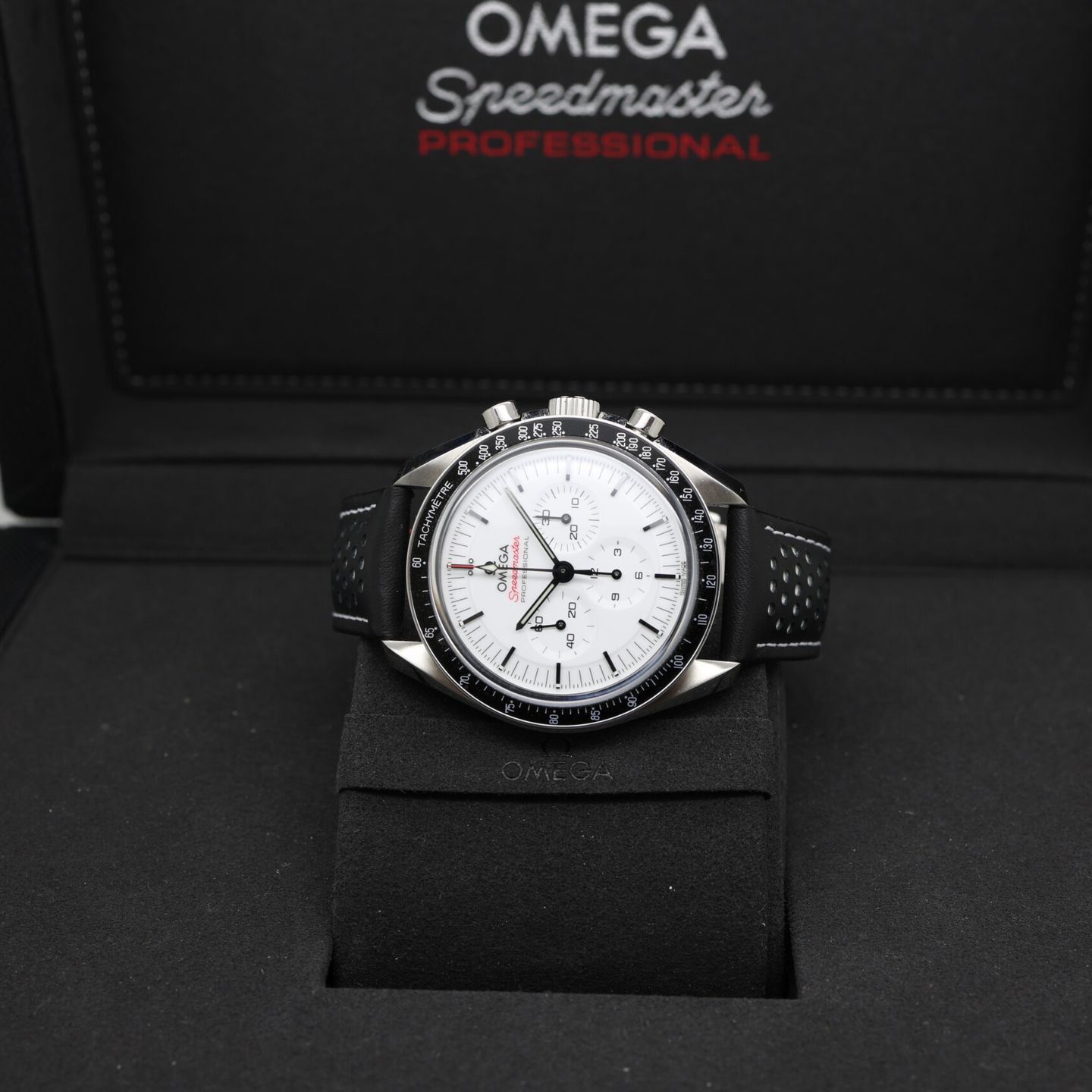 Omega Speedmaster Professional Moonwatch 310.32.42.50.04.002 (2025) - White dial 42 mm Steel case (8/8)