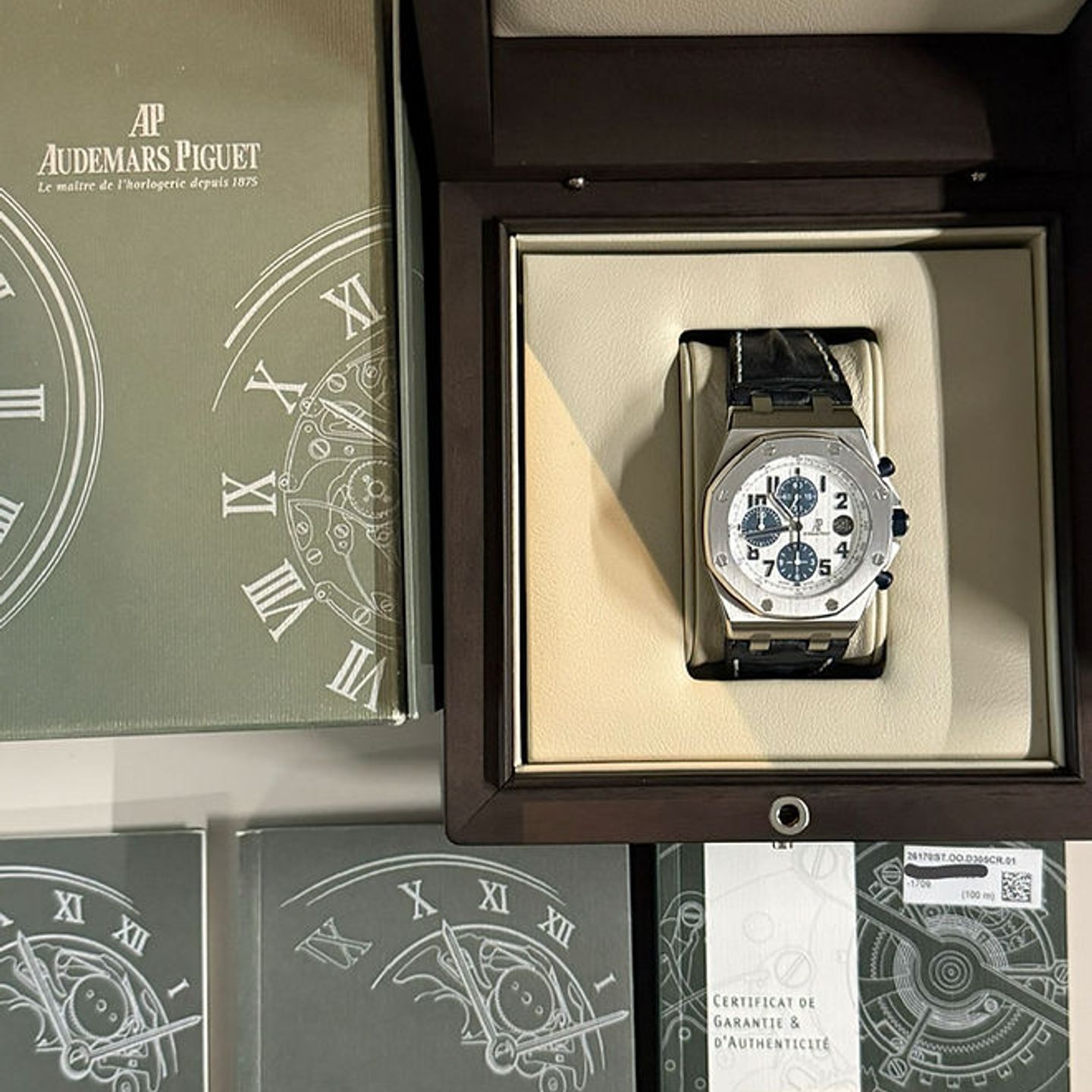 Audemars Piguet Royal Oak Offshore Chronograph Volcano 26170ST.OO.D305CR.01 - (2/7)