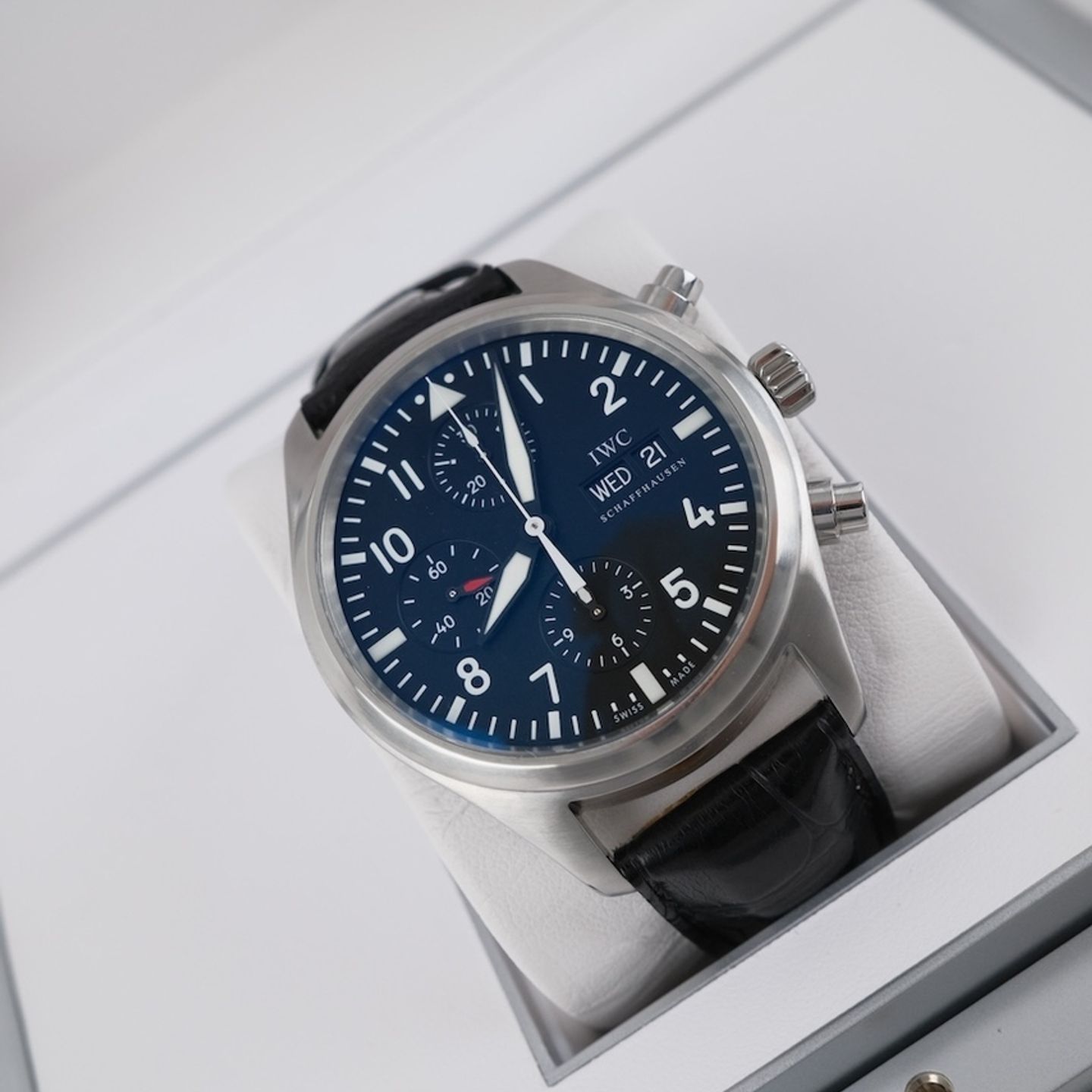 IWC Pilot Chronograph IW371701 - (2/8)