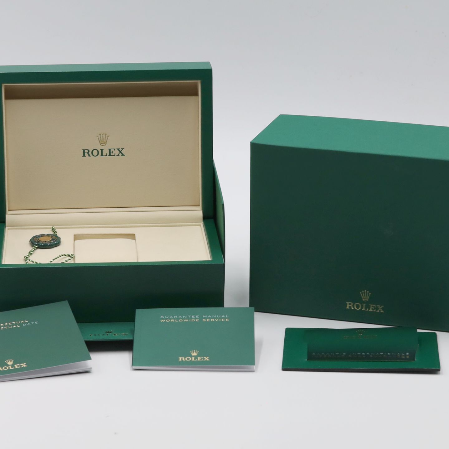 Rolex Oyster Perpetual 36 126000 - (8/8)