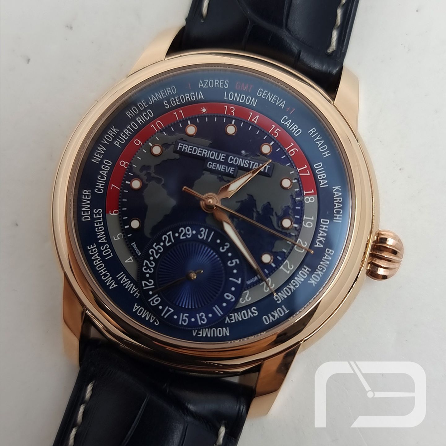 Frederique Constant Manufacture Worldtimer FC-718NRWM4H9 (2024) - Blauw wijzerplaat 42mm Roségoud (1/8)