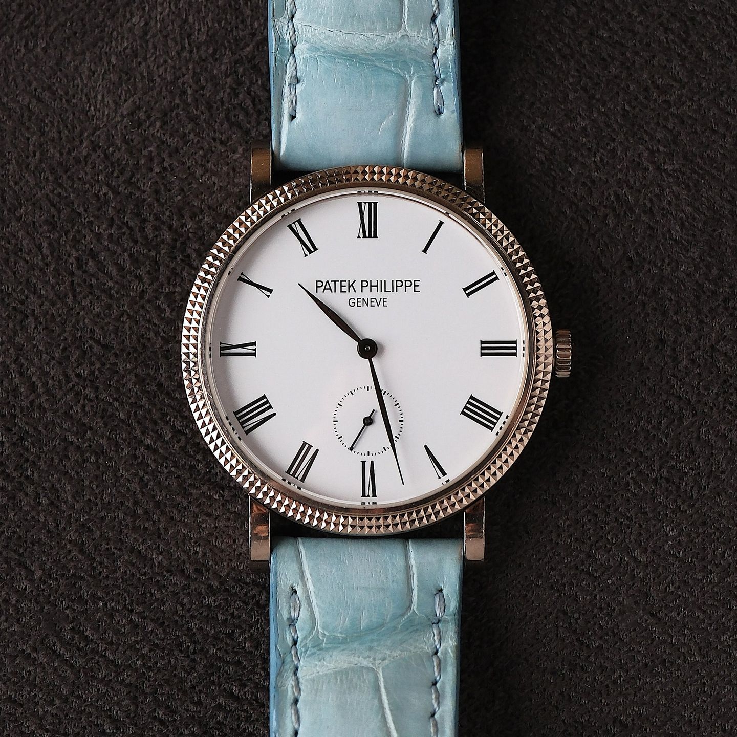 Patek Philippe Calatrava 7119G - (2/8)