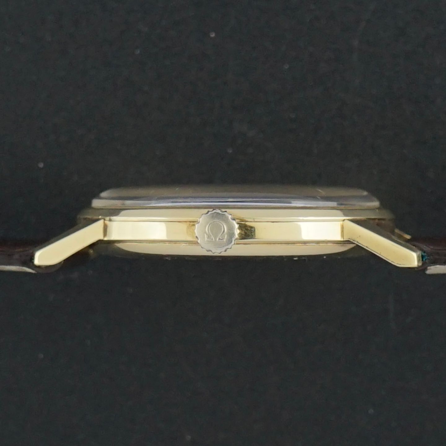 Omega Vintage 121.010 - (6/8)