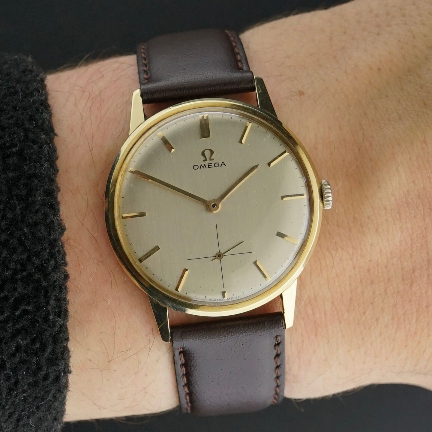 Omega Vintage 121.010 - (2/8)