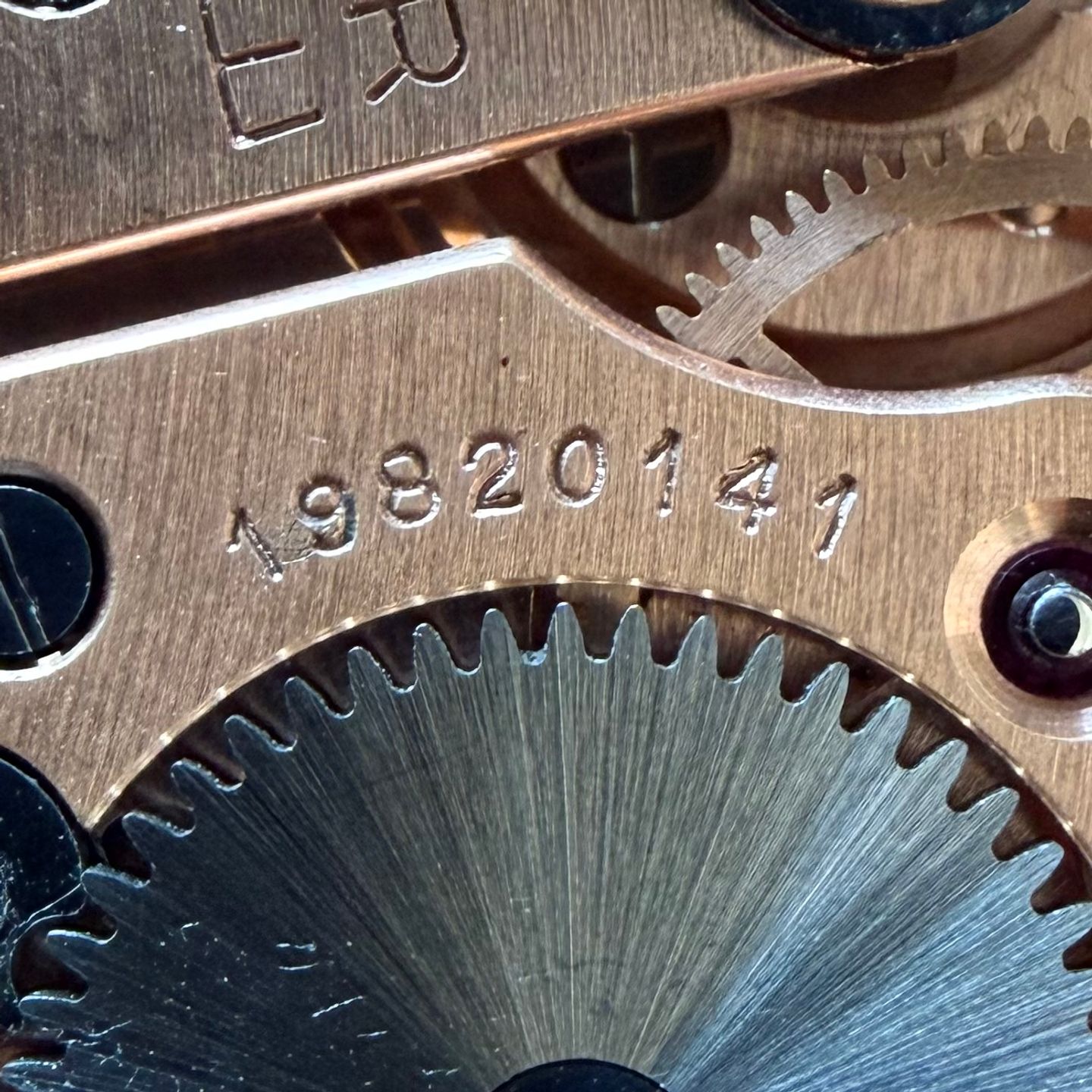 Omega Vintage 121.010 - (4/8)