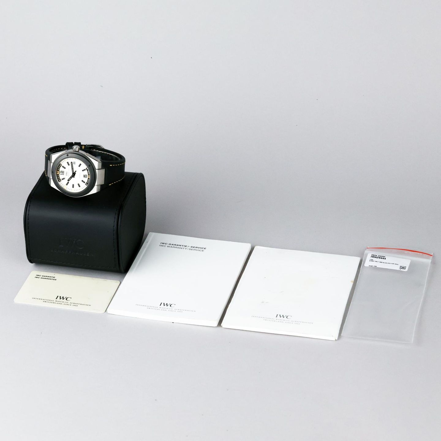 IWC Ingenieur Automatic IW323402 (2011) - White dial 44 mm Ceramic case (8/8)