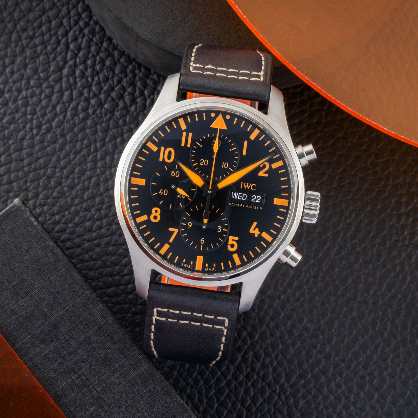 IWC Pilot Chronograph IW377730 (Onbekend (willekeurig serienummer)) - Zwart wijzerplaat 43mm Staal (1/8)