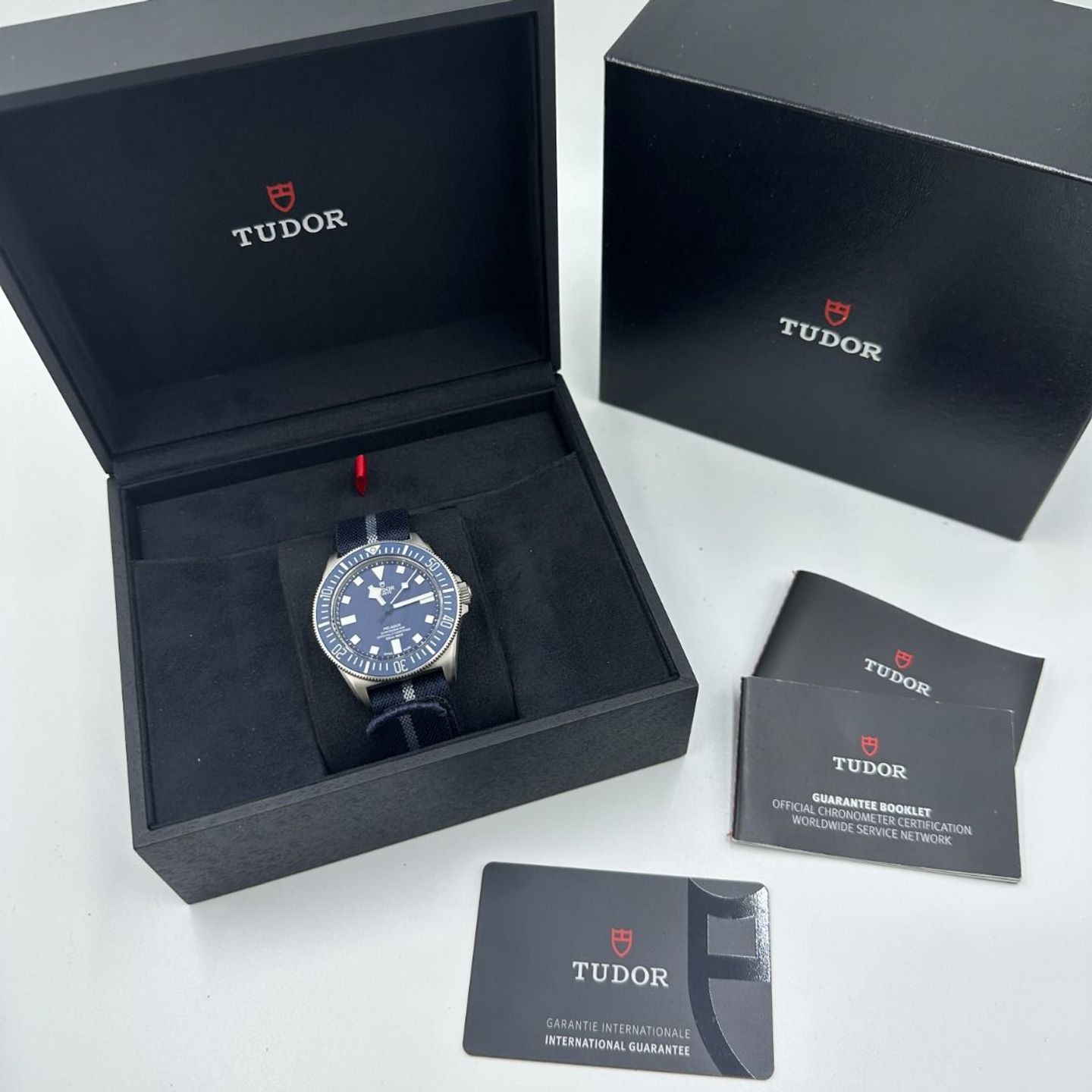 Tudor Pelagos 25707B/24-0001 (2024) - Blue dial 42 mm Titanium case (2/8)