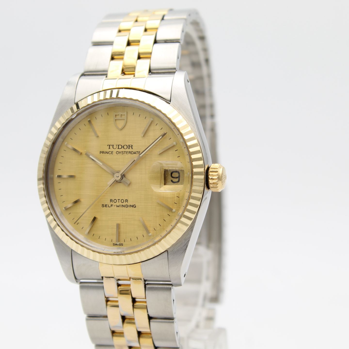 Tudor Prince Date 74033 - (3/8)