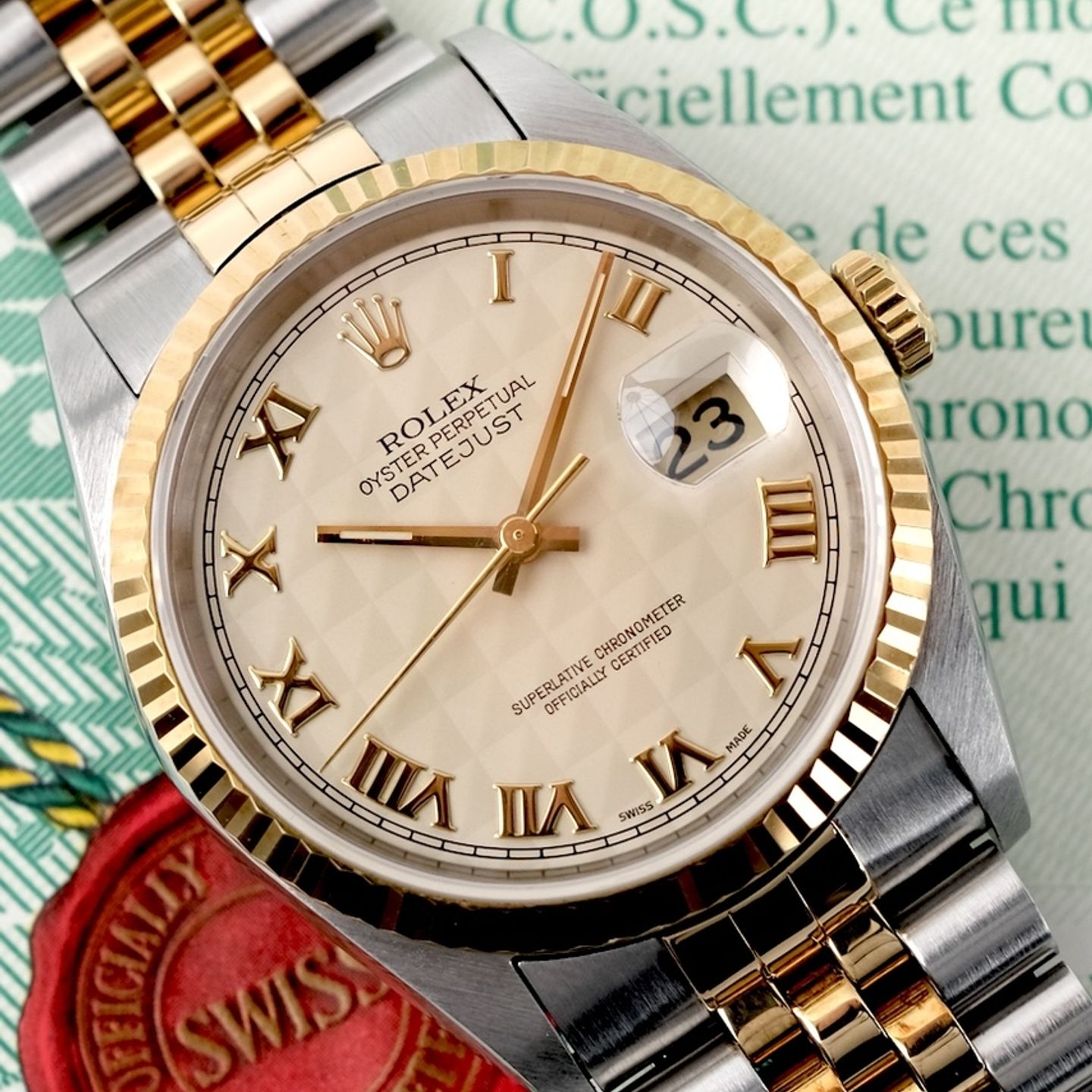 Rolex Datejust 36 16233 (1996) - 36 mm Gold/Steel case (1/8)