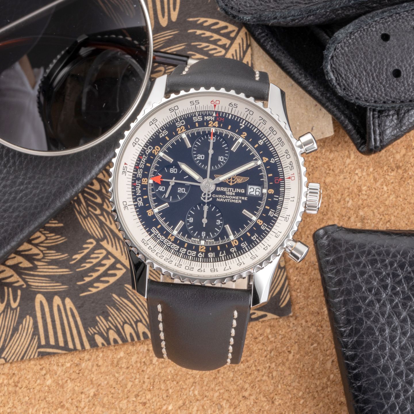 Breitling Navitimer World A2432212/B726 (Onbekend (willekeurig serienummer)) - Zwart wijzerplaat 46mm Staal (1/8)