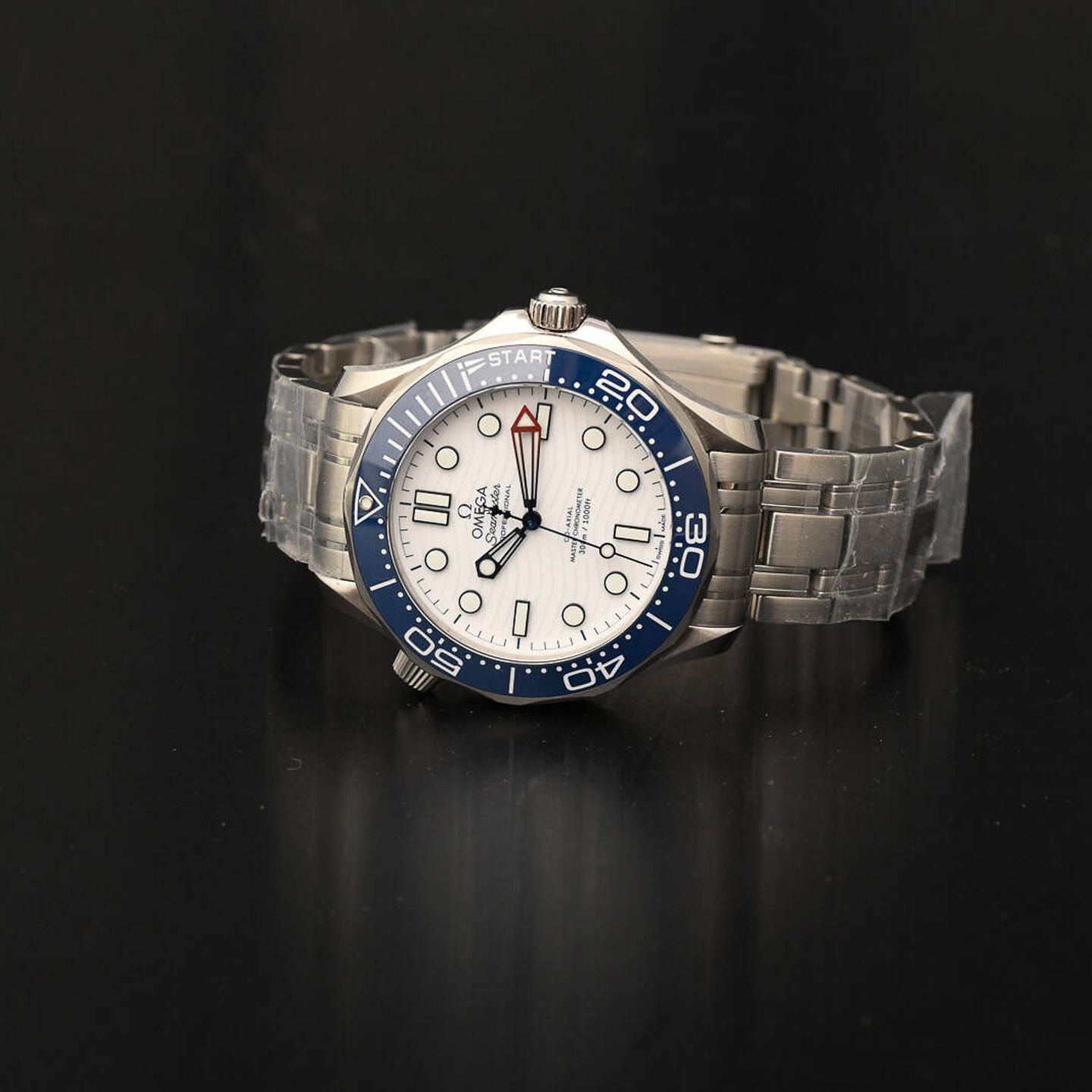 Omega Seamaster Diver 300 M 210.30.42.20.04.002 - (5/8)