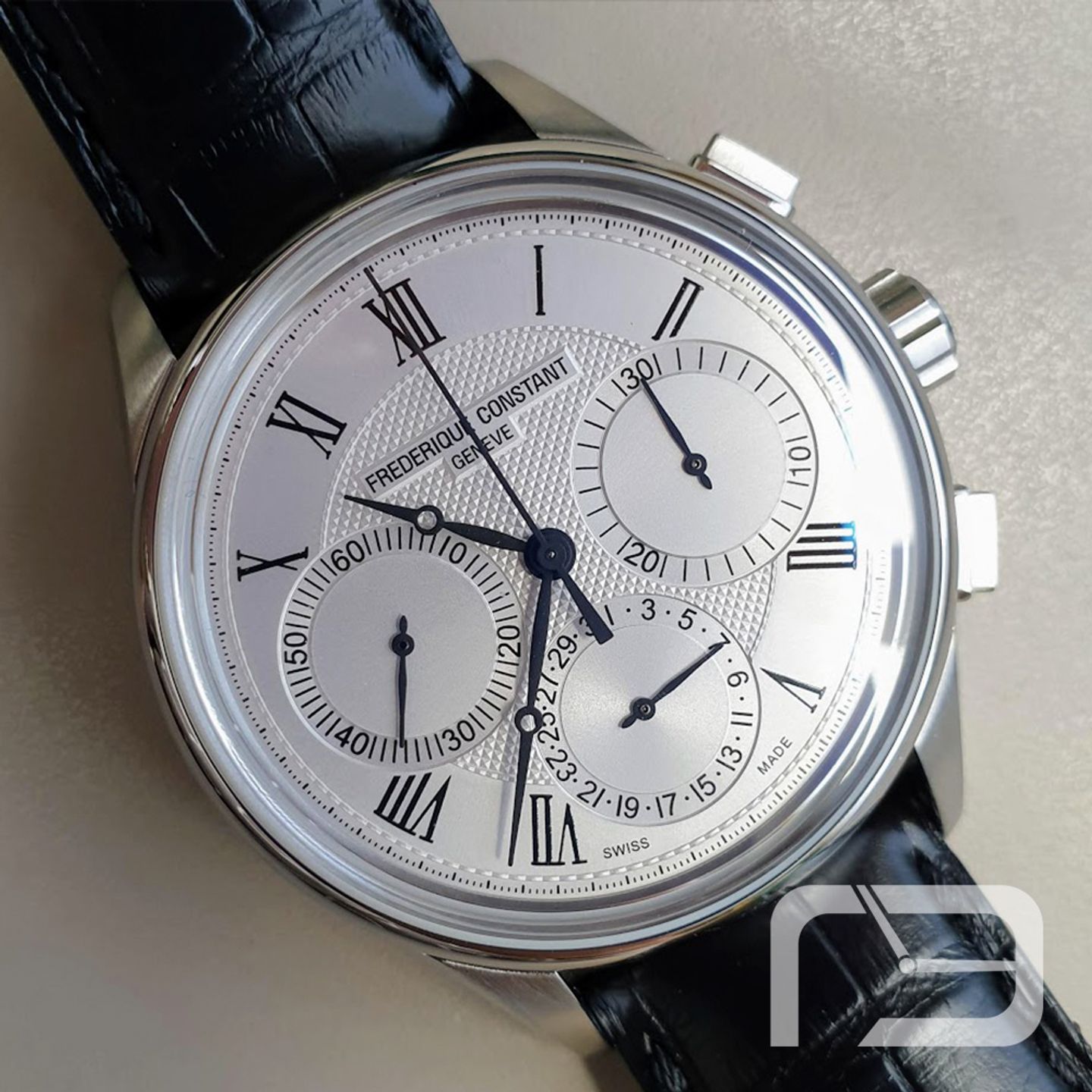 Frederique Constant Manufacture FC-760MC4H6 (2024) - Silver dial 42 mm Steel case (2/8)