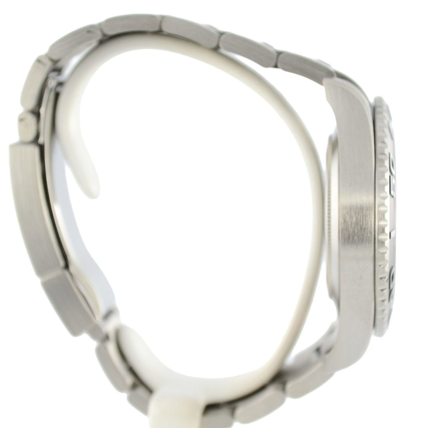 Rolex Yacht-Master 42 226627 (2025) - 42mm Titanium (3/7)