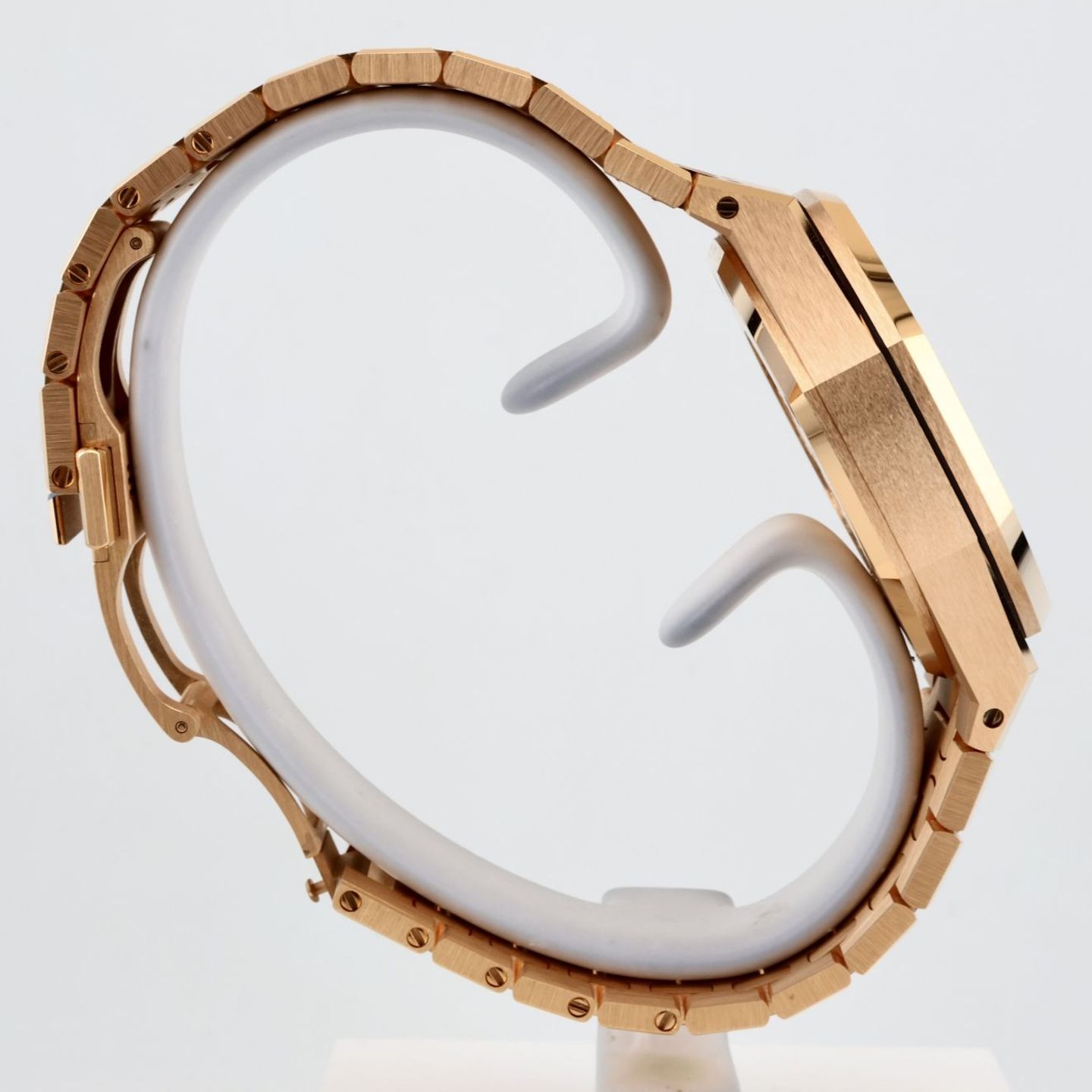 Audemars Piguet Royal Oak Chronograph 26715OR.OO.1356OR.01 (2025) - Blue dial 38 mm Rose Gold case (8/8)